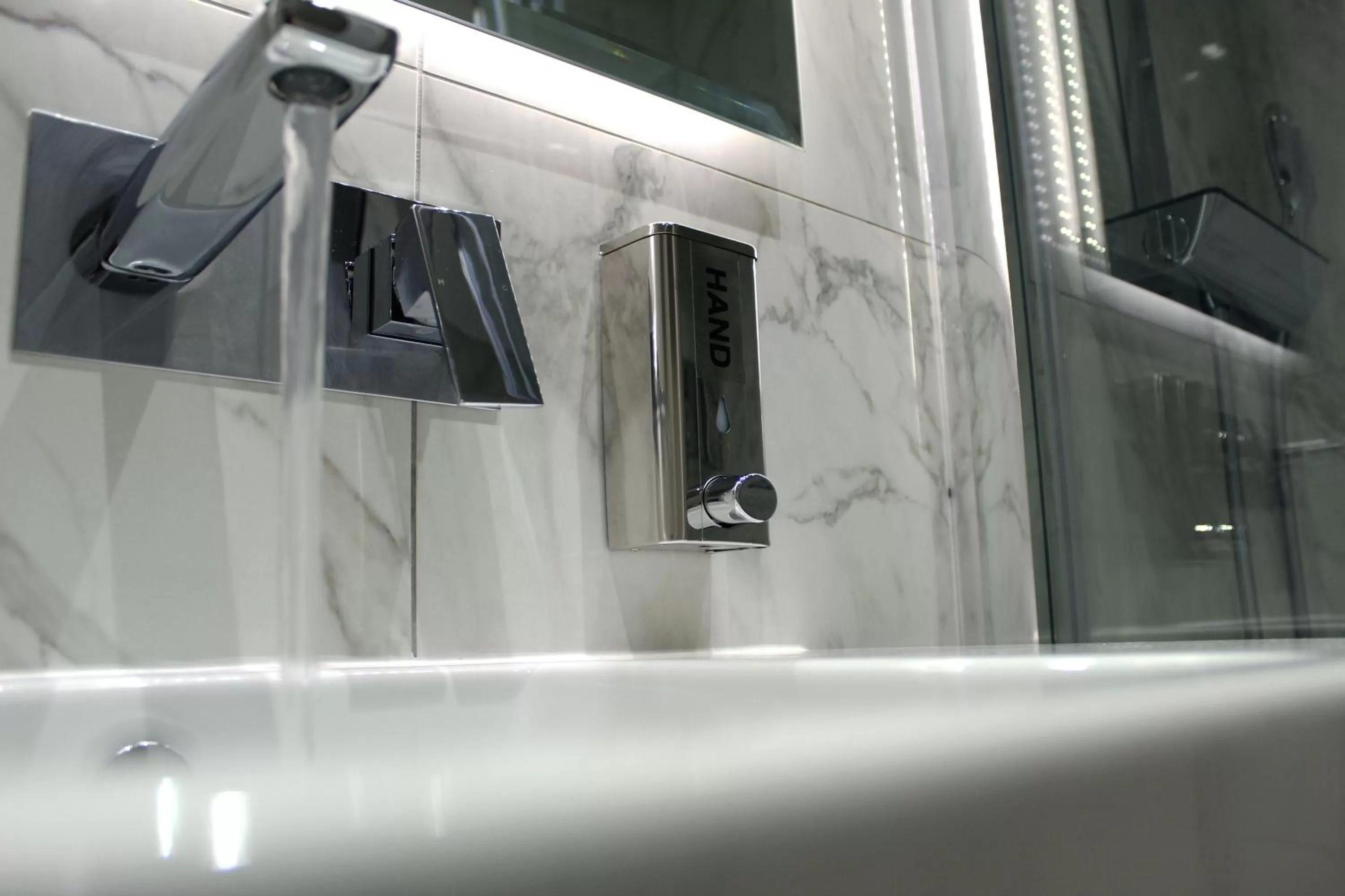 Bathroom in NOX Waterloo