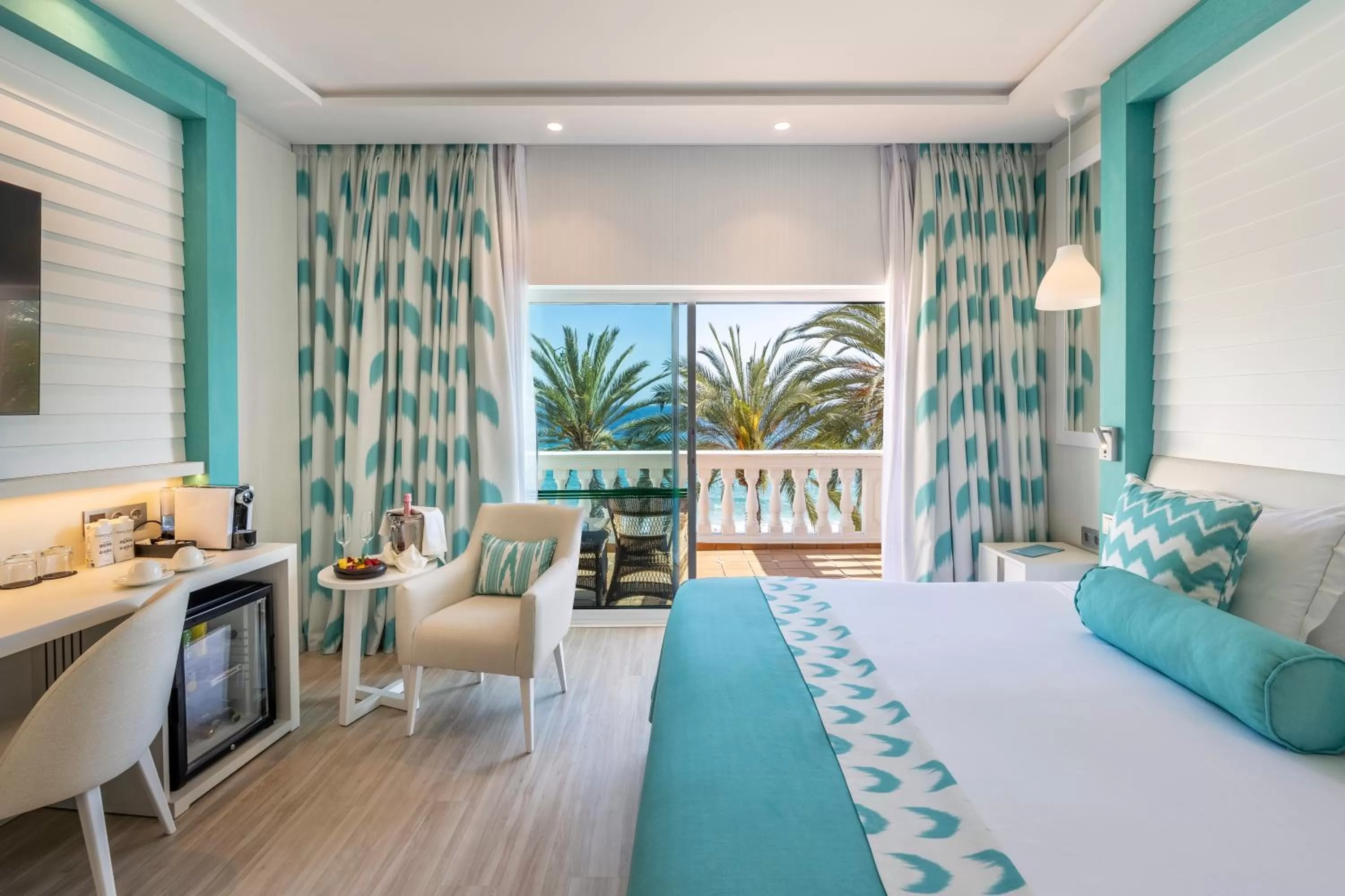 Bedroom, Bed in Nixe Palace