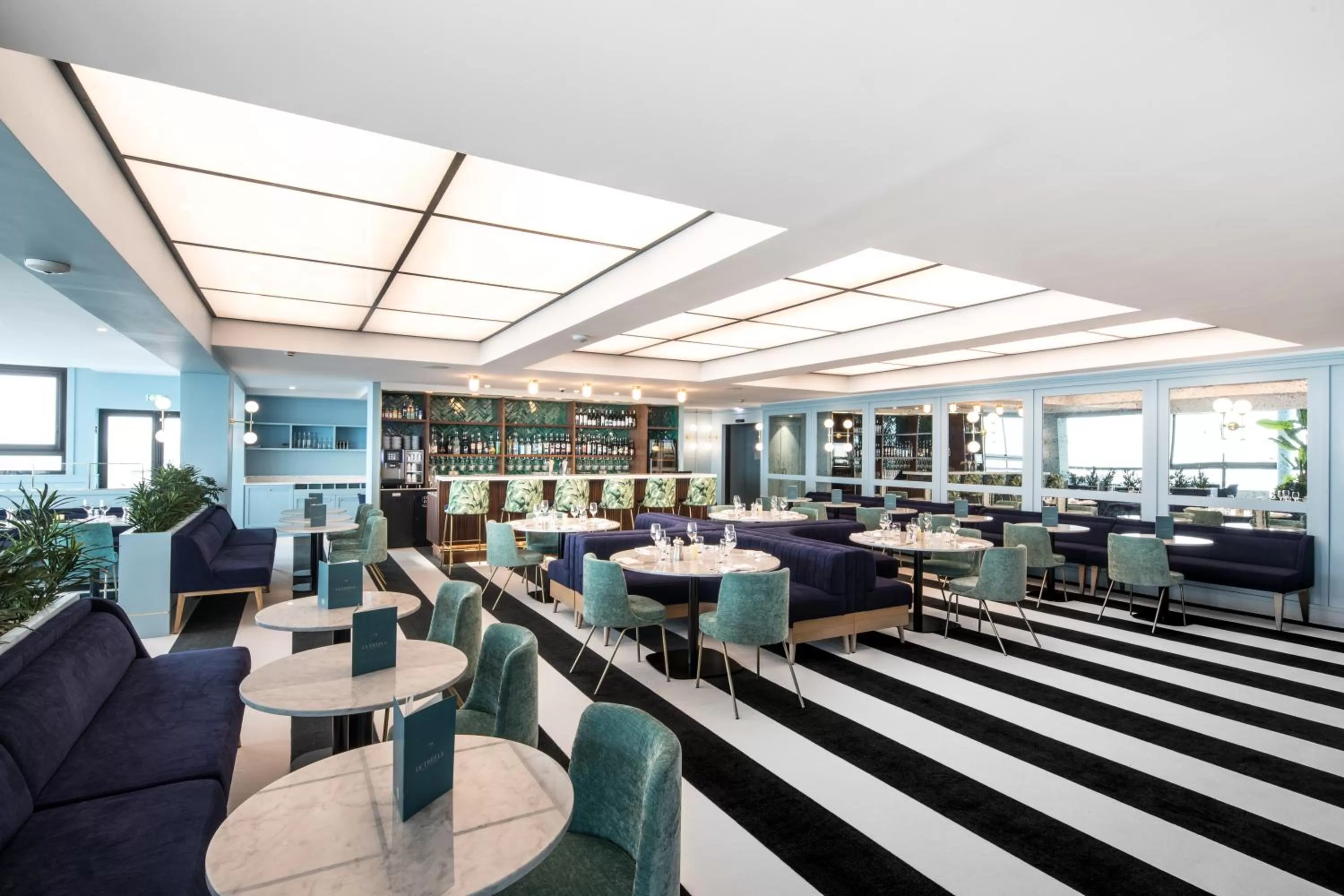 Restaurant/places to eat in L'Échappée - Hôtel Casino Dieppe