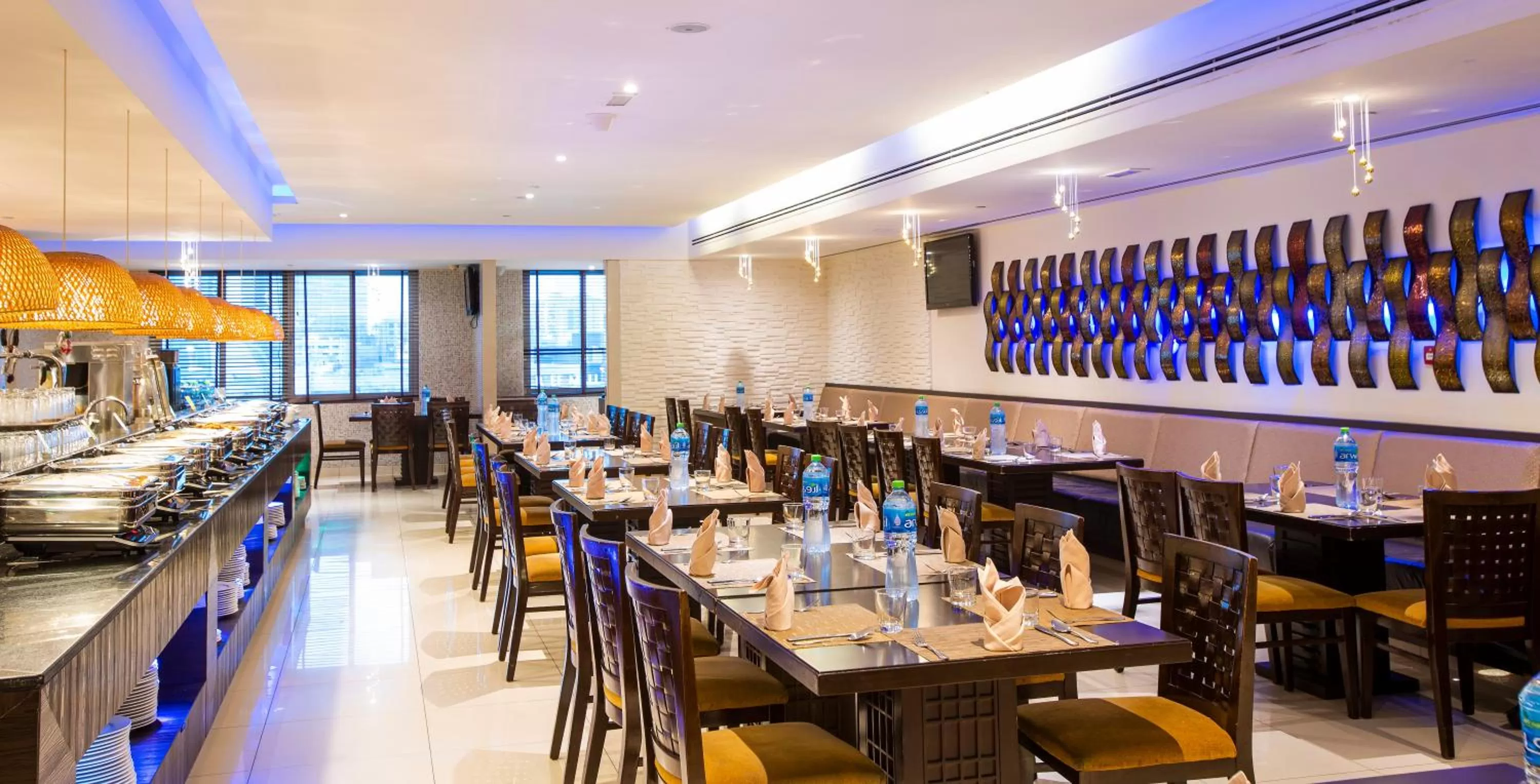 Restaurant/places to eat in Asiana Hotel Dubai