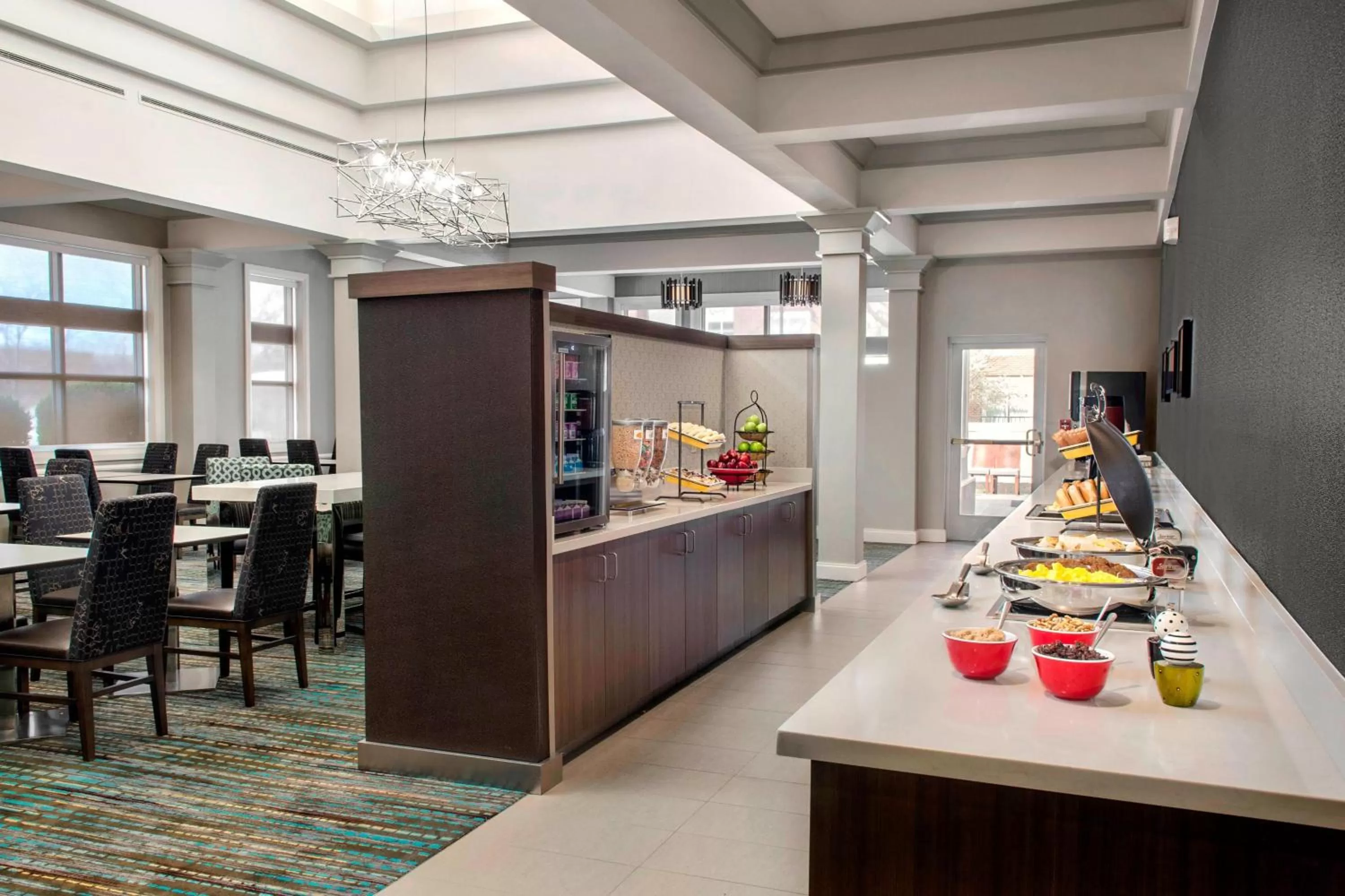 Breakfast in Residence Inn by Marriott Newark Elizabeth/Liberty International Airport