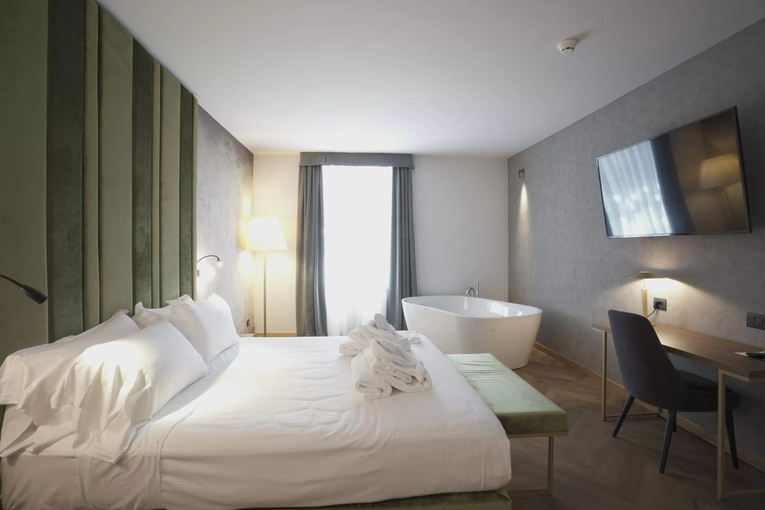 Bedroom, Bed in Palazzo Santo Spirito