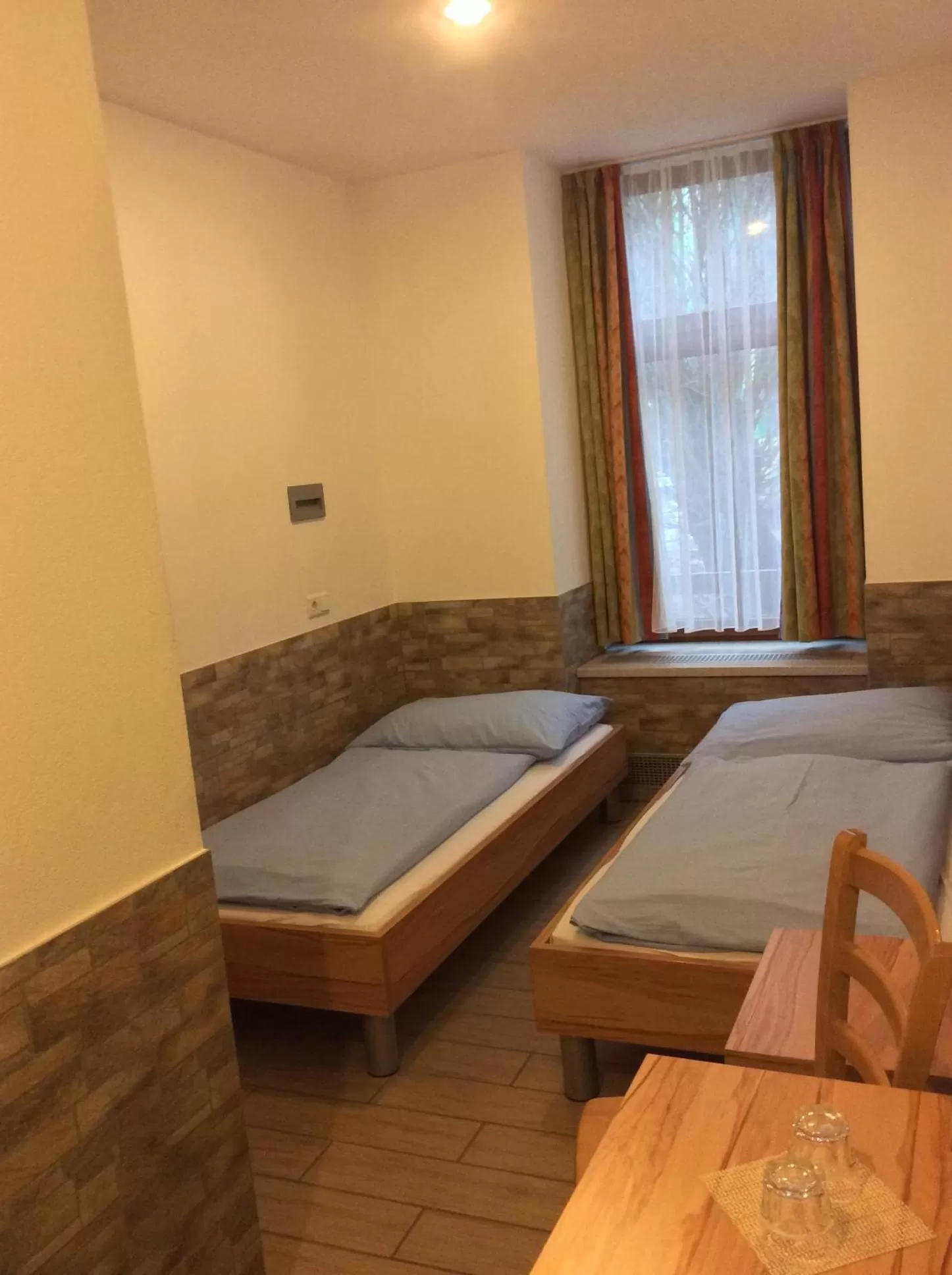 Twin Room with Shower in Hotel Pribitzer