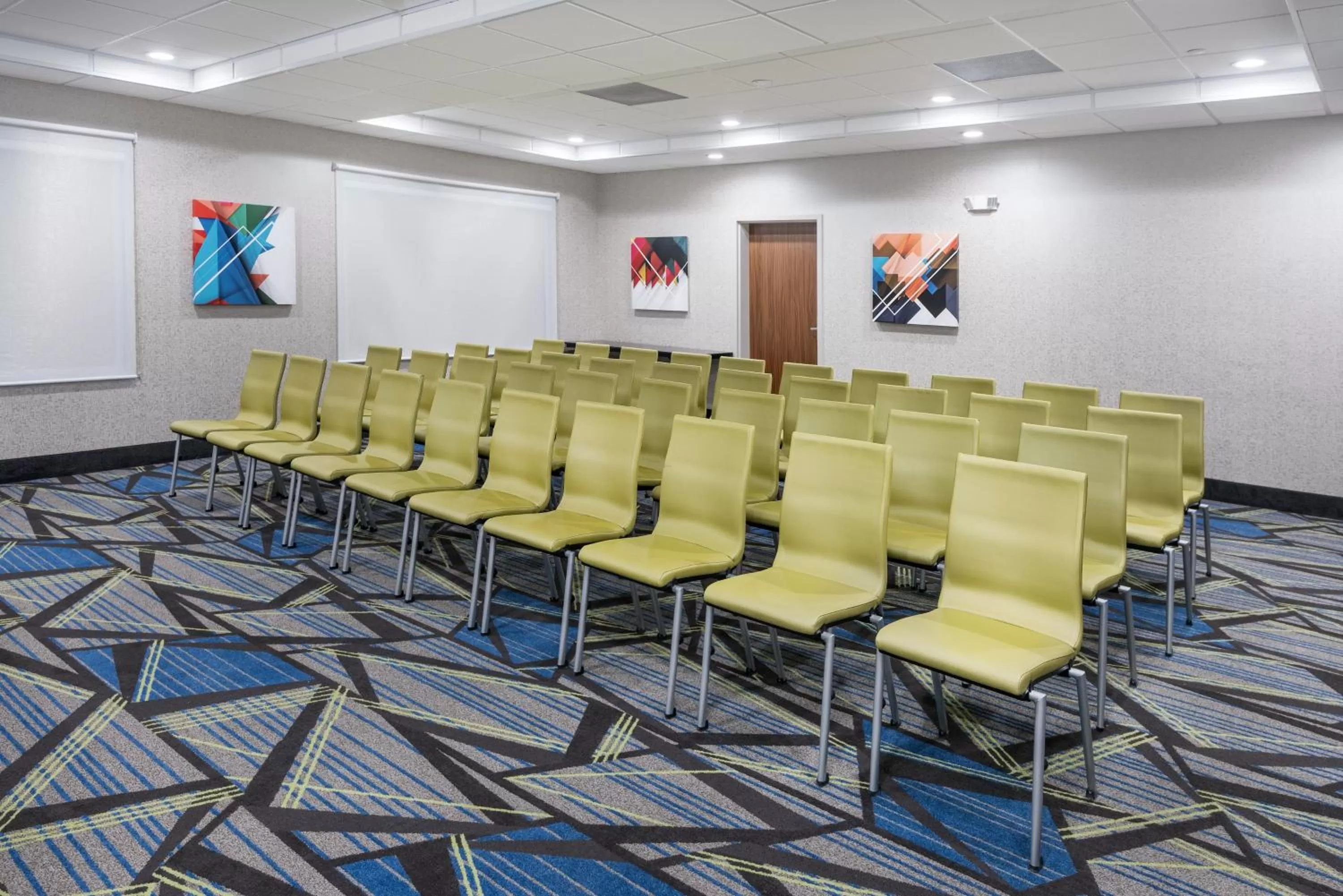Meeting/conference room in Holiday Inn Express & Suites- Sugar Land SE - Missouri City by IHG