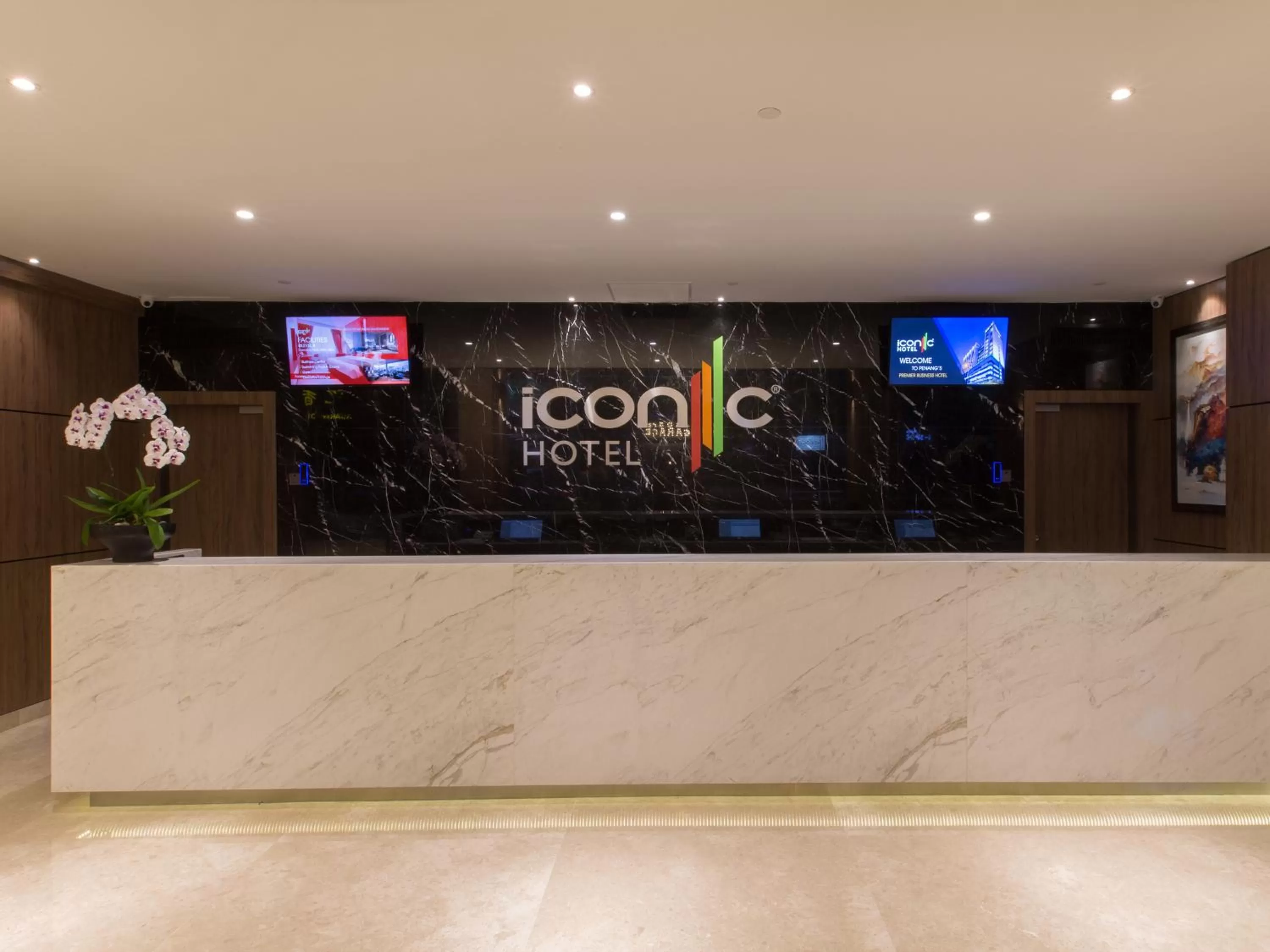 Lobby or reception in Iconic Hotel