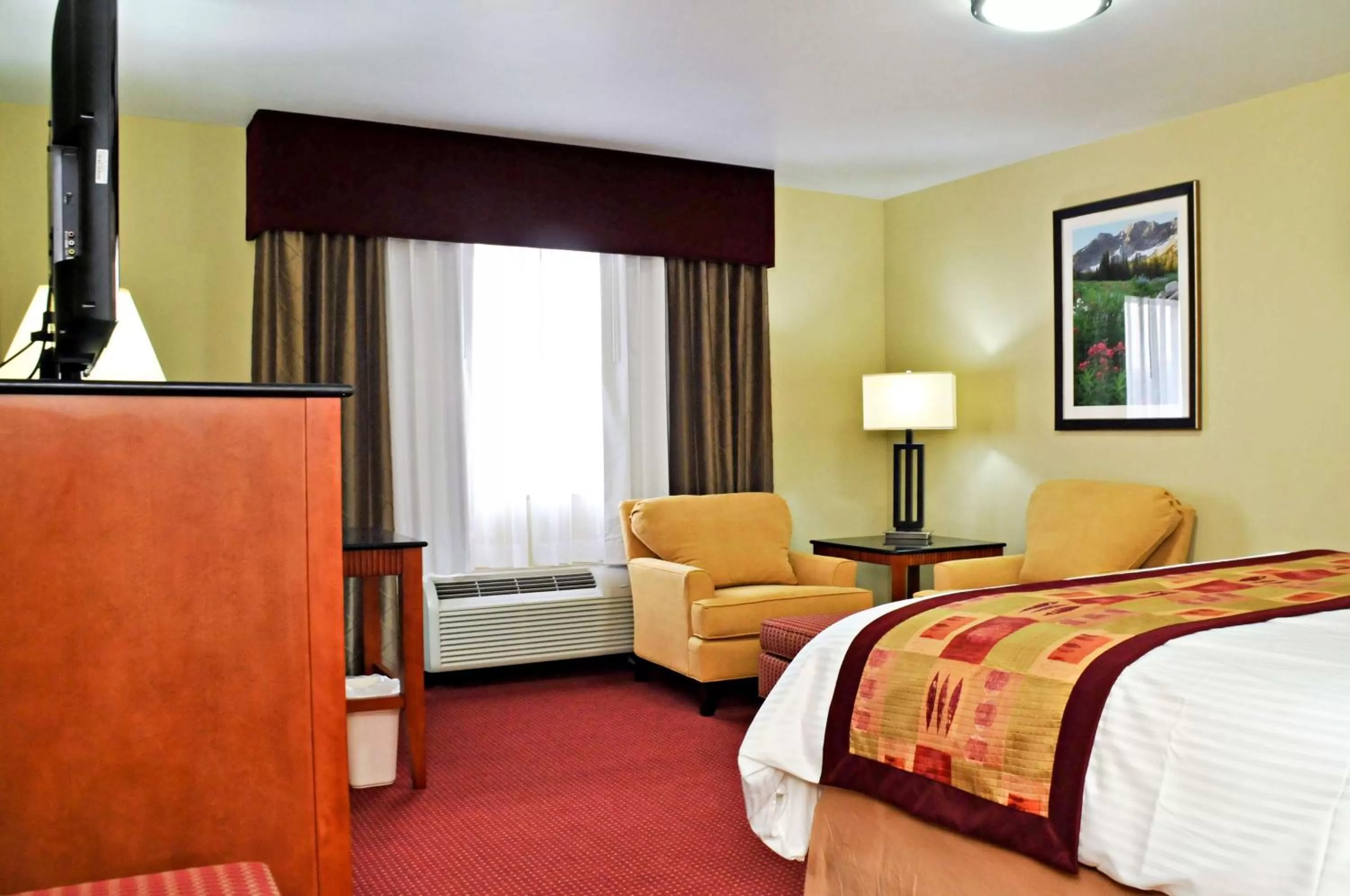 Photo of the whole room, Bed in Best Western Plus Layton Park Hotel