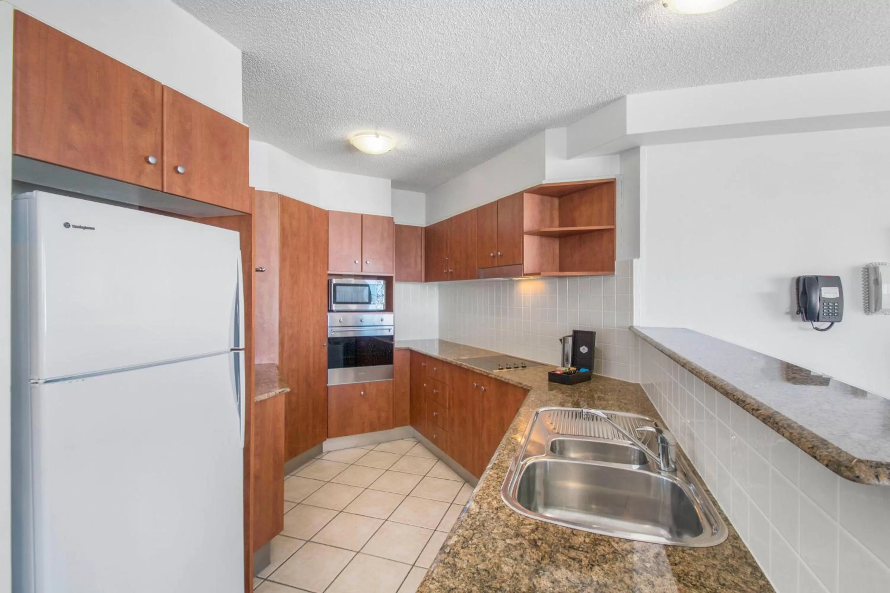 Kitchen or kitchenette in Mantra Mooloolaba Beach