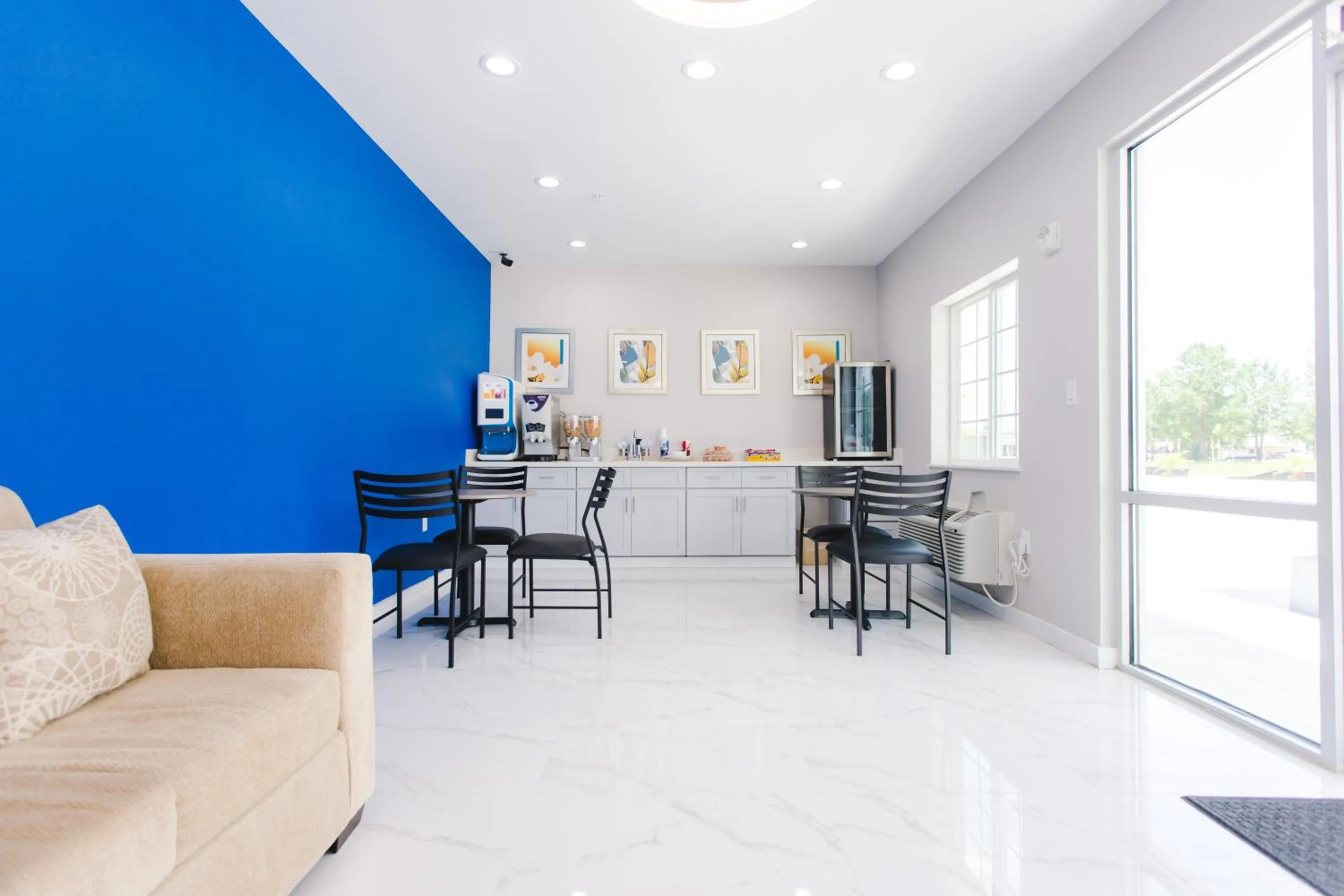 Lobby or reception in Palace Inn- Louetta