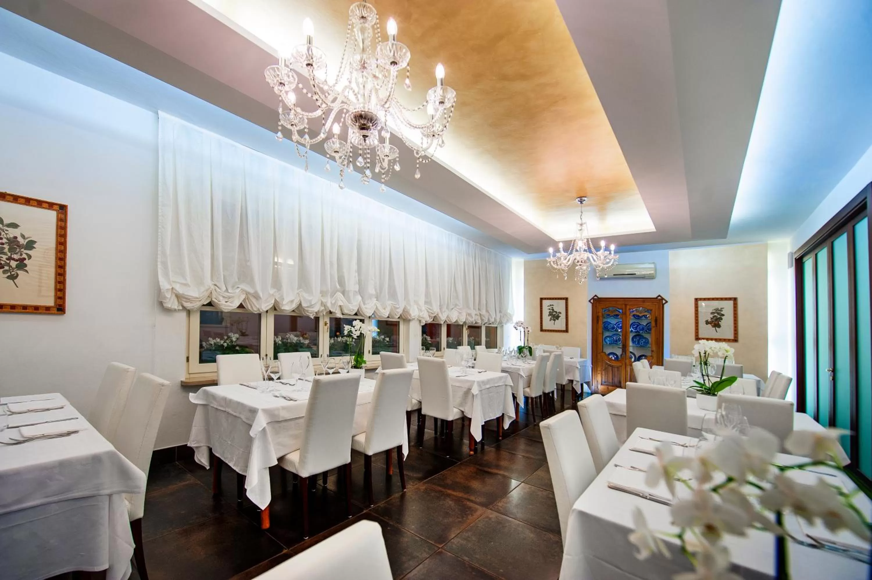Restaurant/places to eat in Hotel Ristorante Alla Vittoria