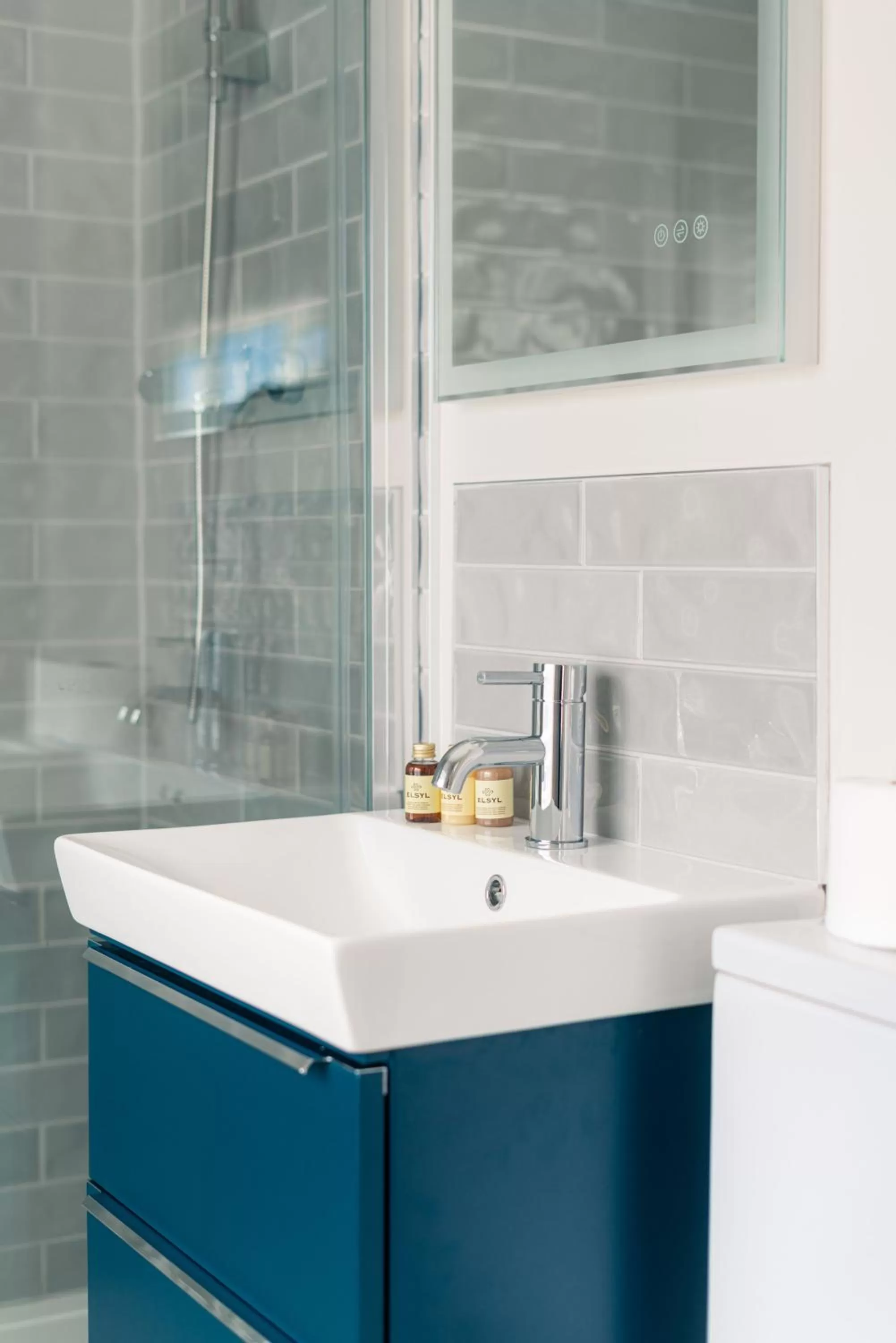 Bathroom in The Seaview, East Preston