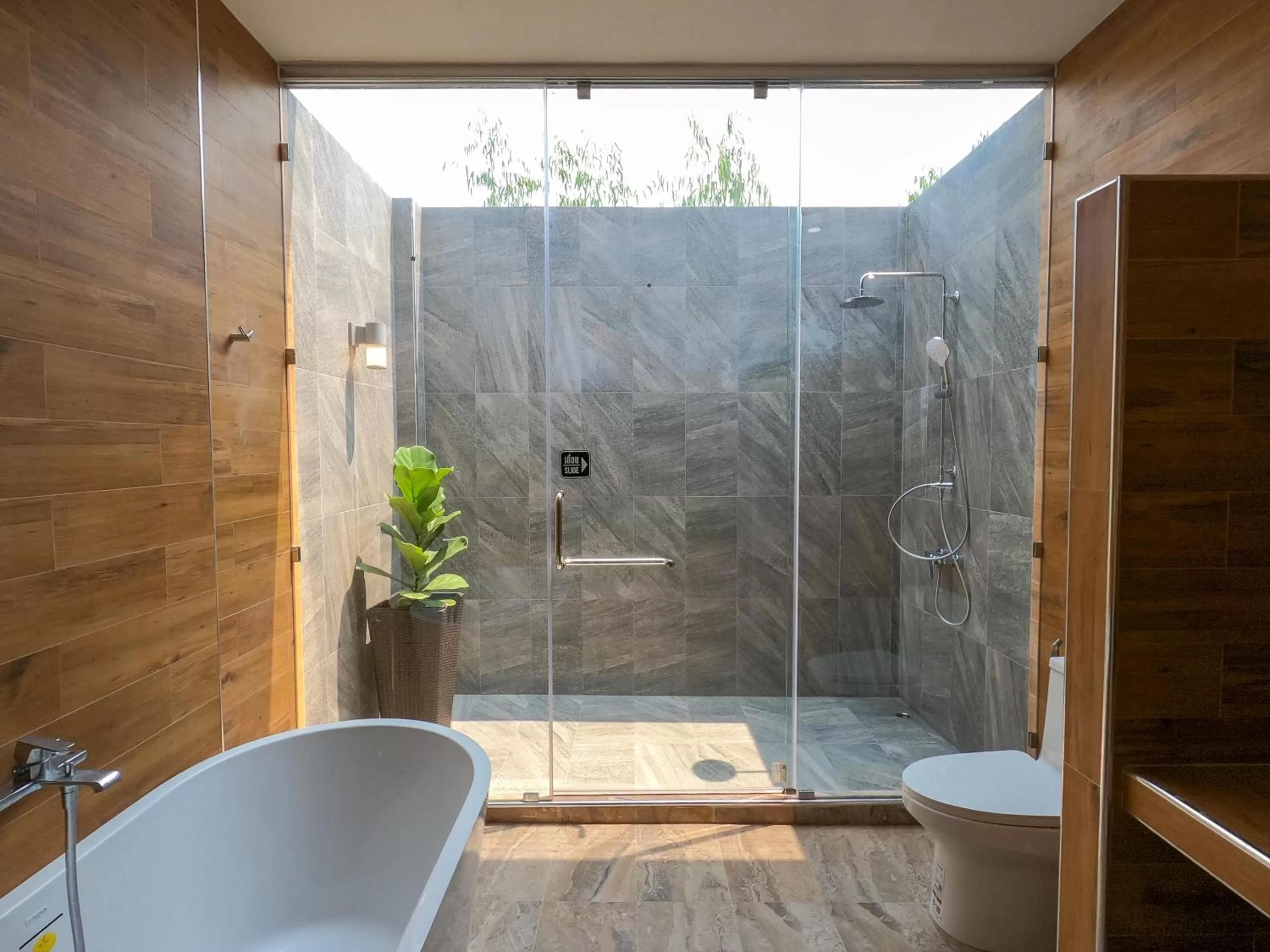 Shower in Isan Golf & Adventure Hotel