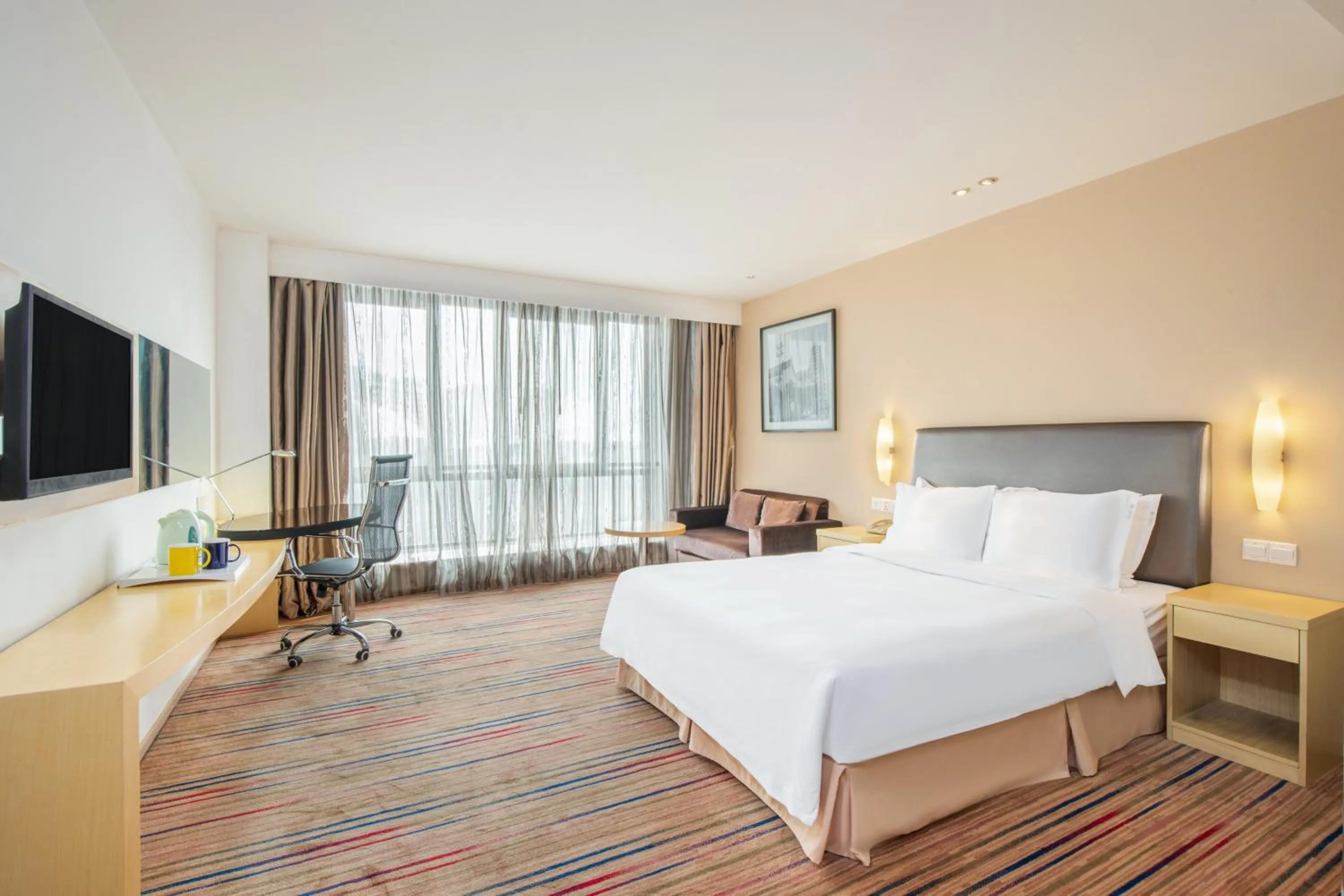 Standard Queen Room - Disability Access in Holiday Inn Express Changzhou Centre, an IHG Hotel