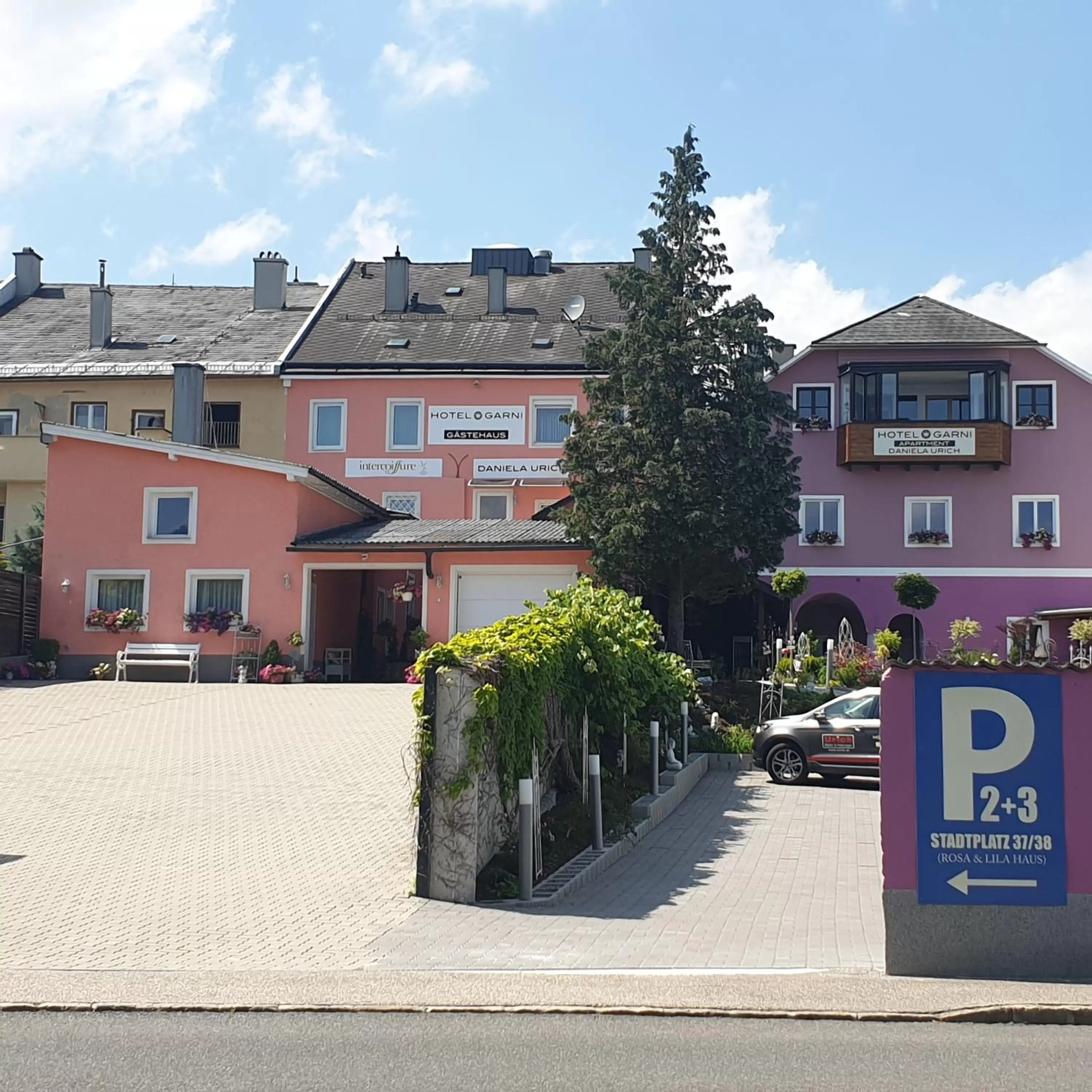 Parking in Hotel Garni Daniela Urich