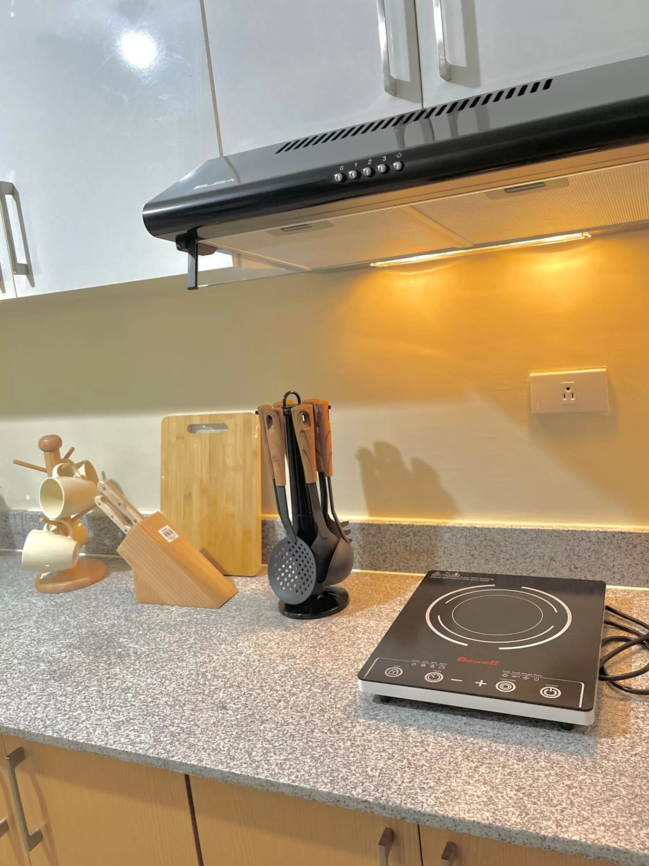 Kitchen or kitchenette, Kitchen/Kitchenette in Cubao, Quezon City Condo Staycation (wifi and netflix ready)