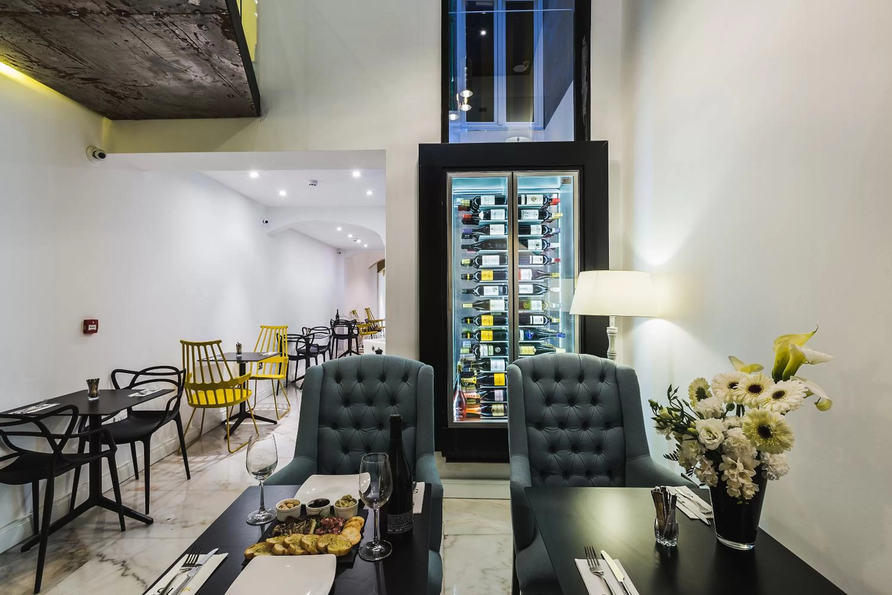 Restaurant/places to eat in SU29 Boutique Hotel