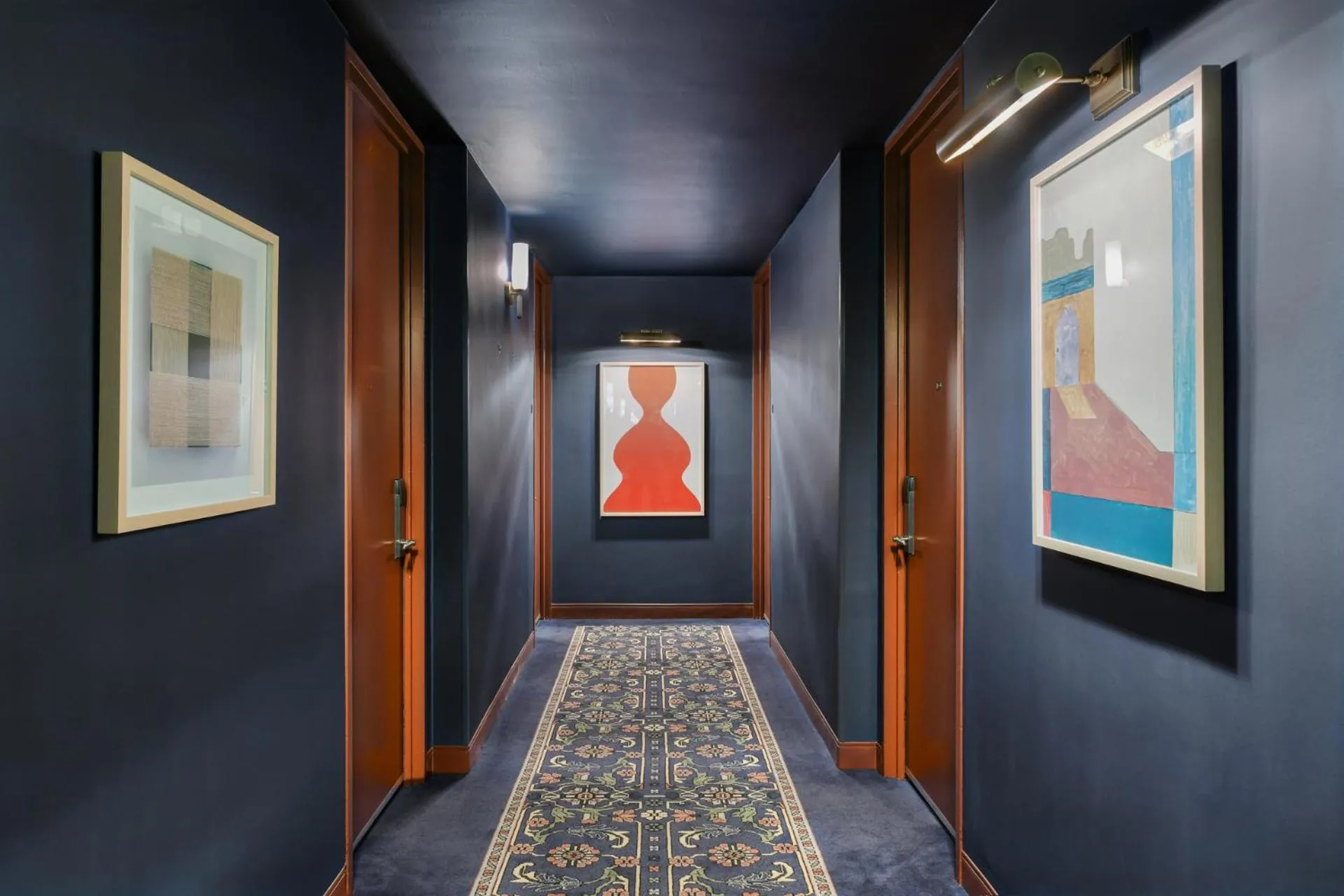 Property building in Romer Hell's Kitchen