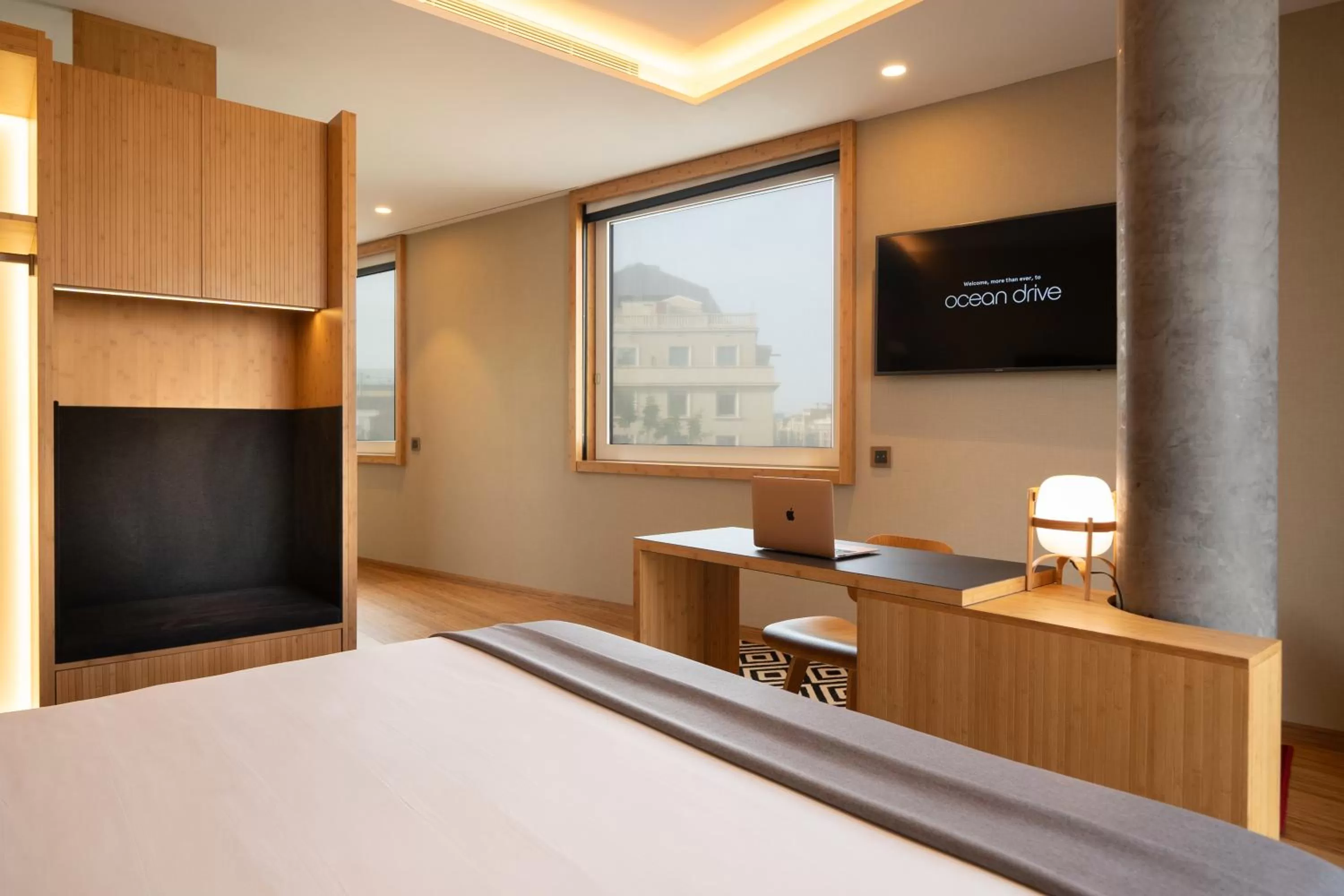 TV and multimedia, Bed in Ocean Drive Barcelona