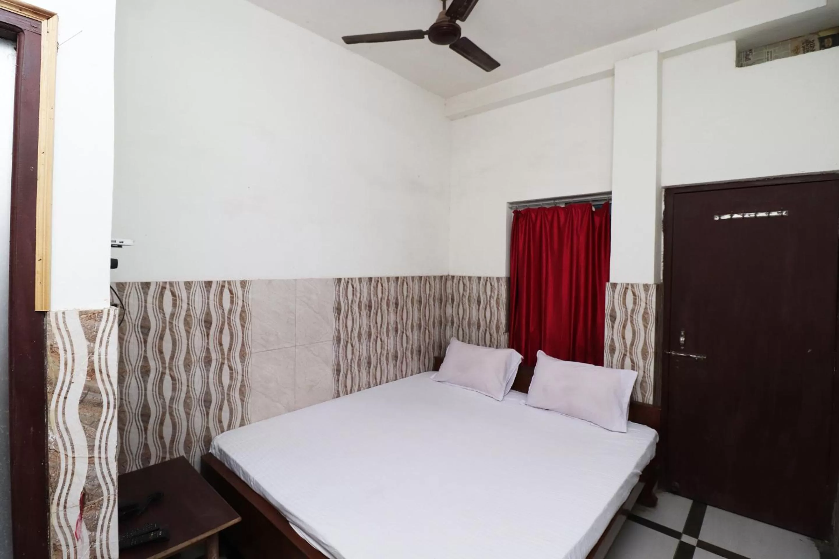 Bedroom, Bed in Hotel Vijay