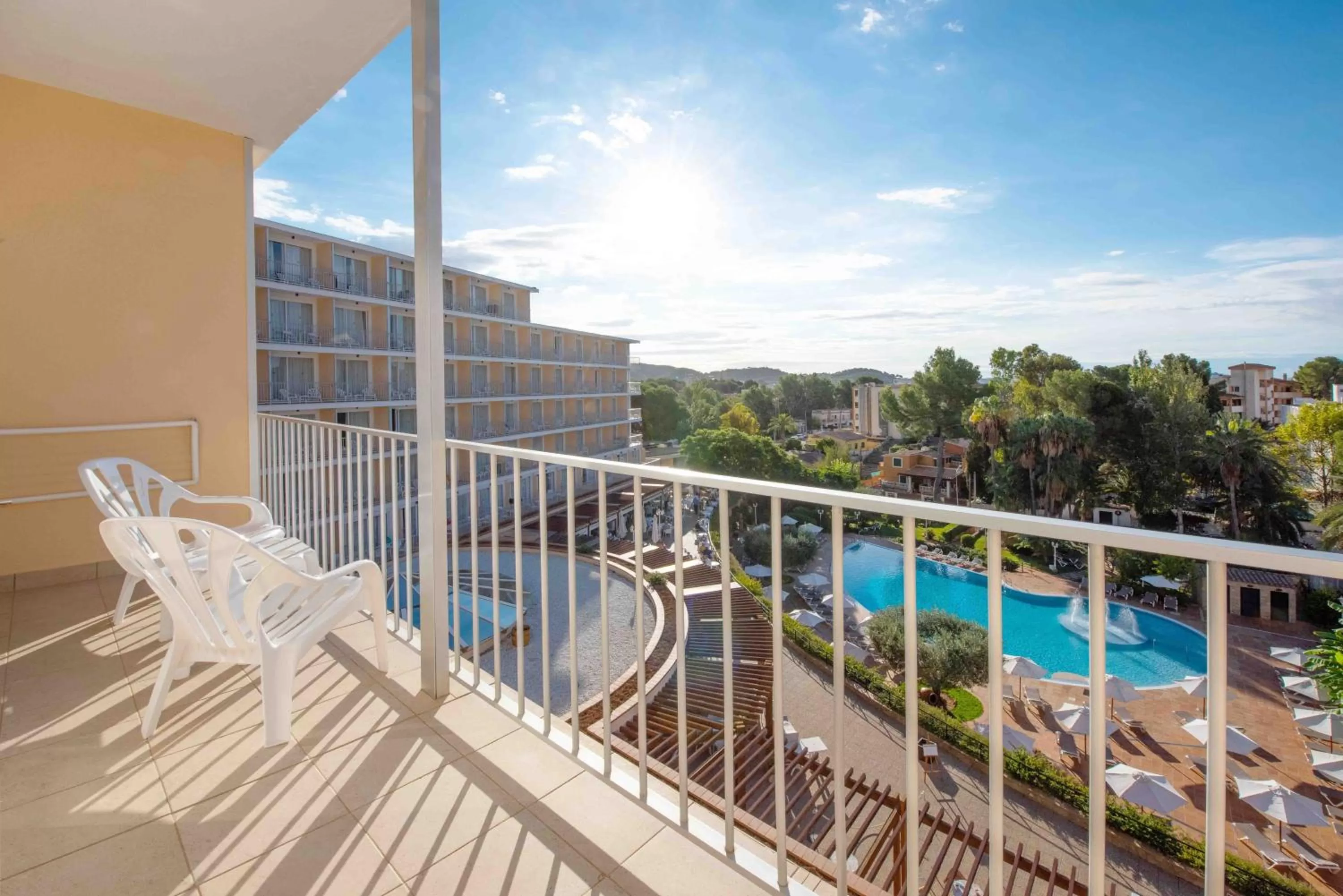 Pool View in Valentin Park Club