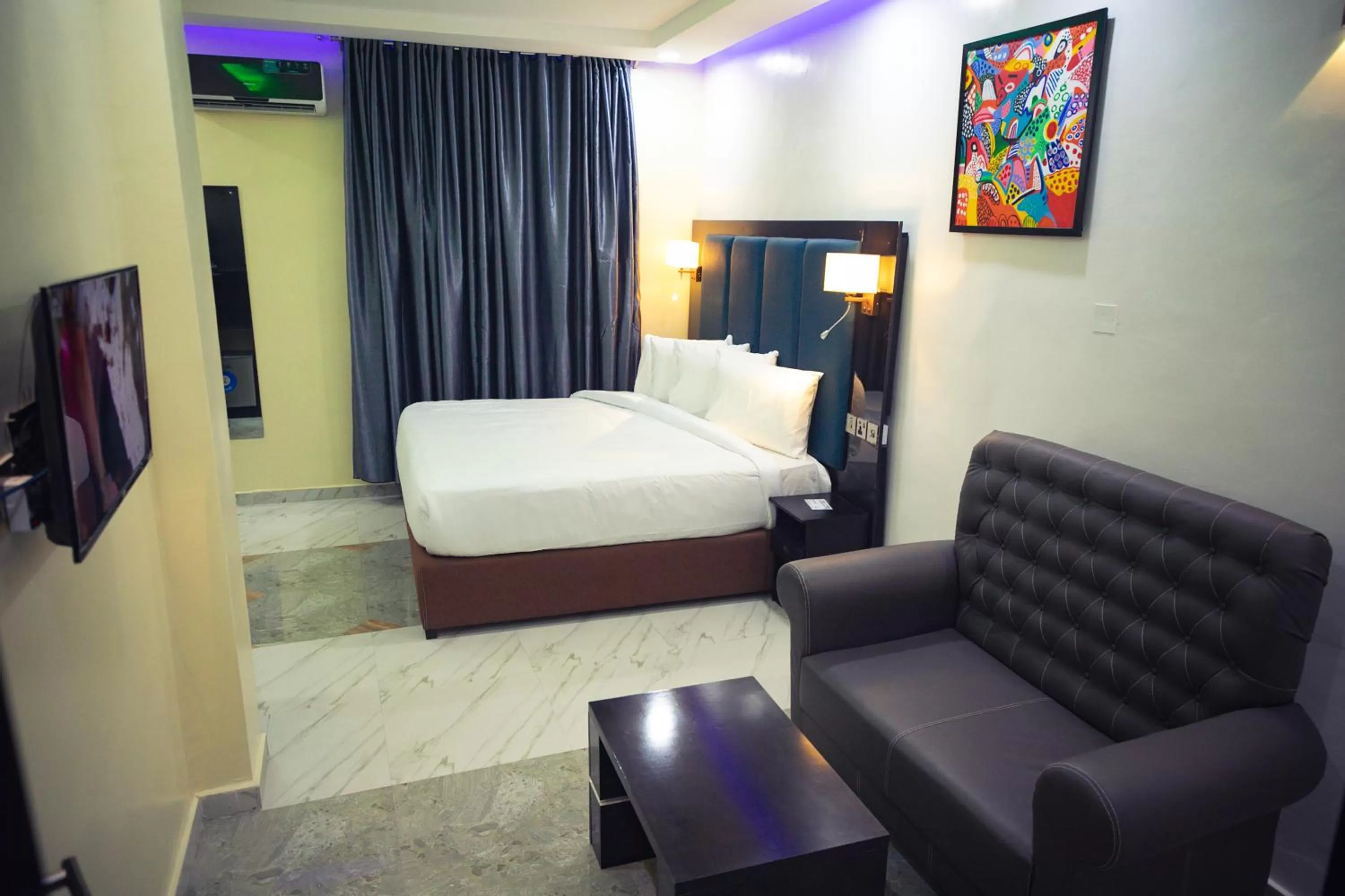 Dining area in Beniks courtyard Hotel