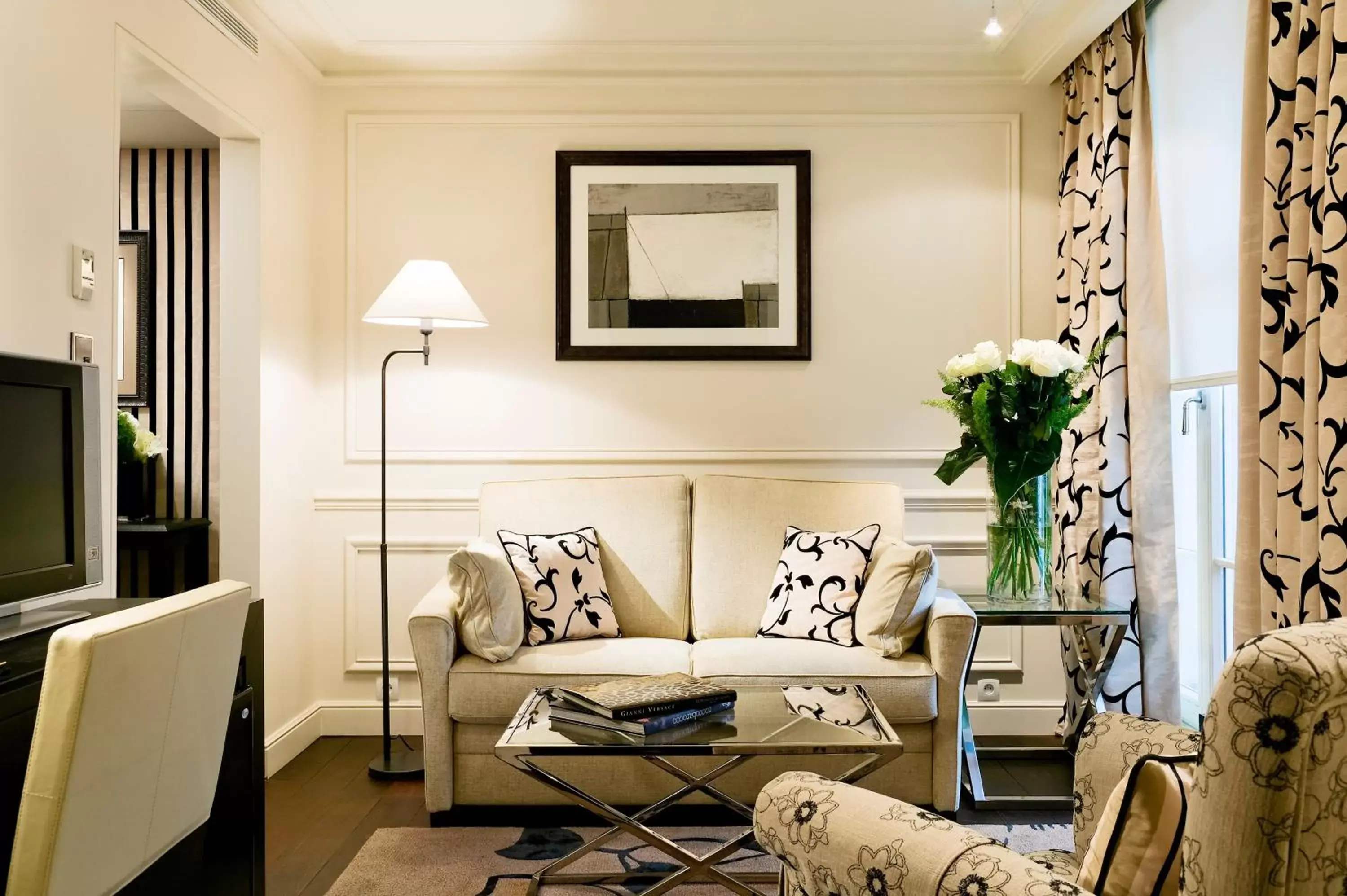 Suite with Balcony in Hôtel Keppler Suite with Balcony in Hôtel Keppler