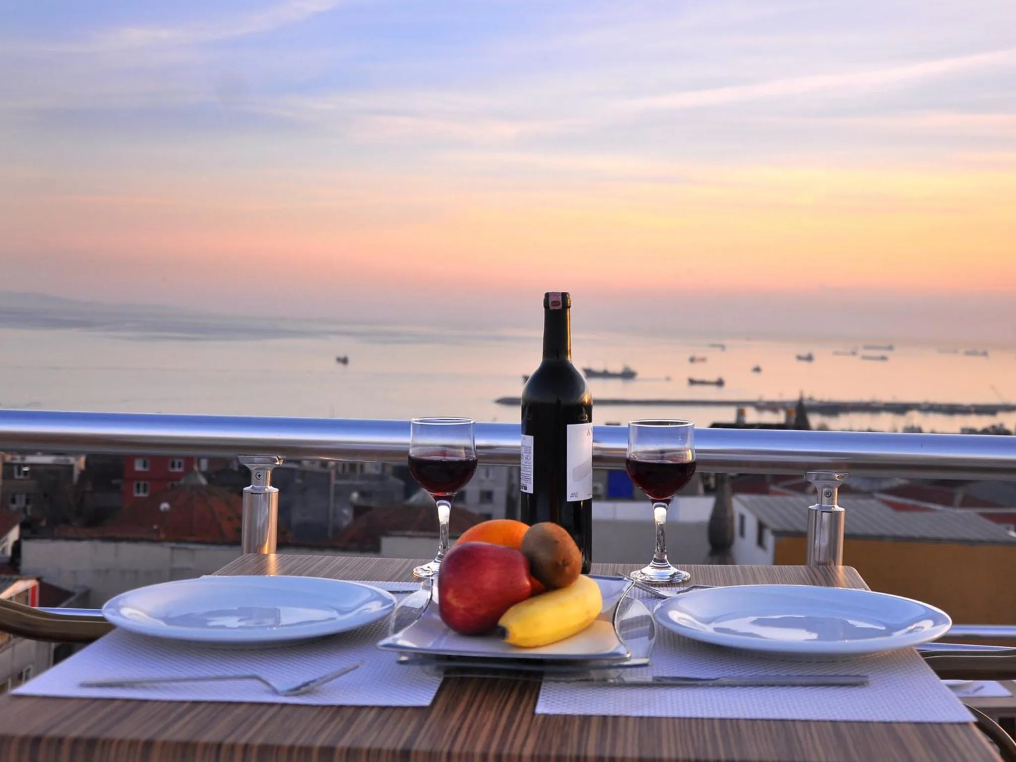 Restaurant/places to eat in Divani Ali Hotel