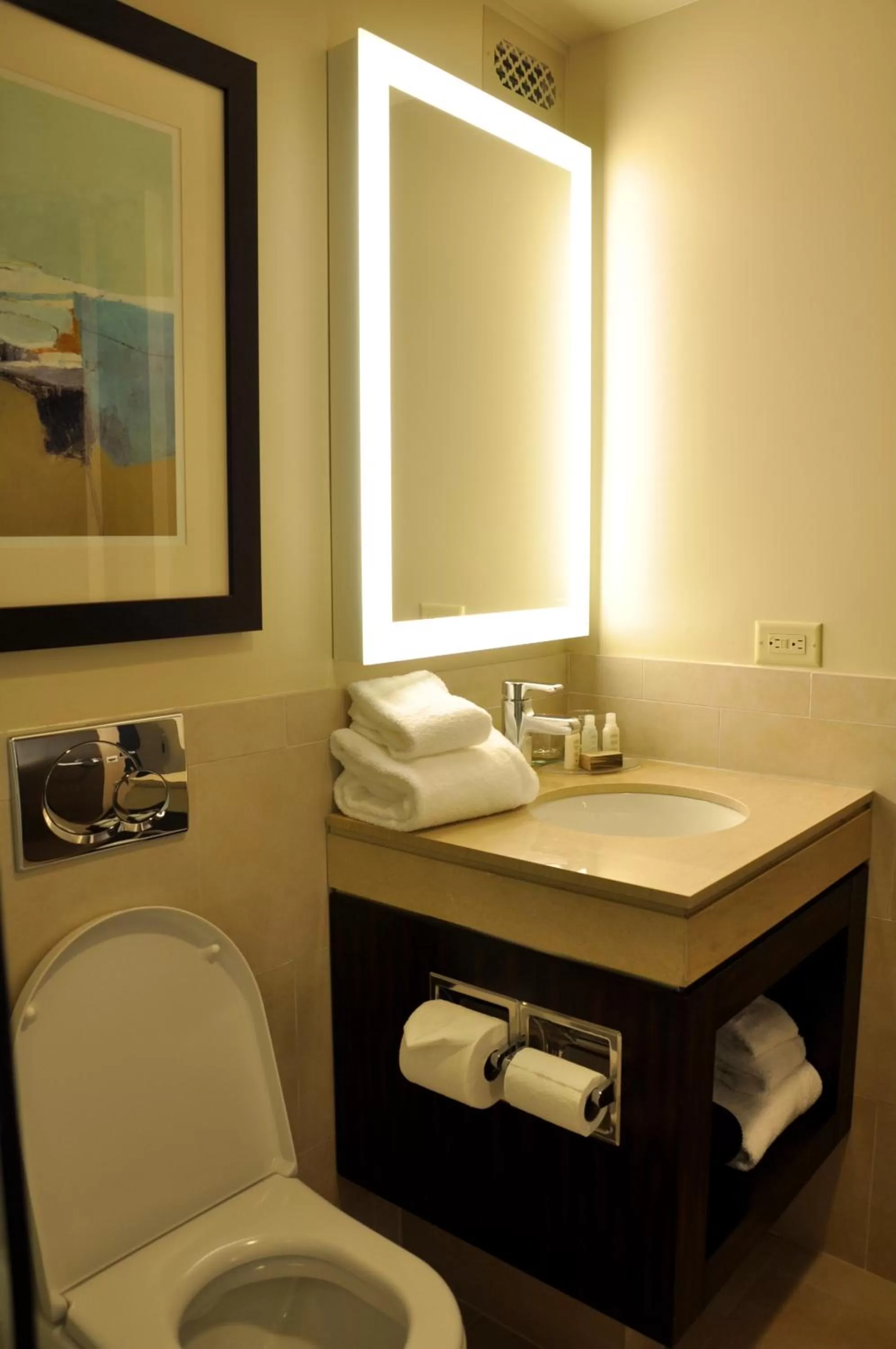 Bathroom in Hotel Indigo East End by IHG