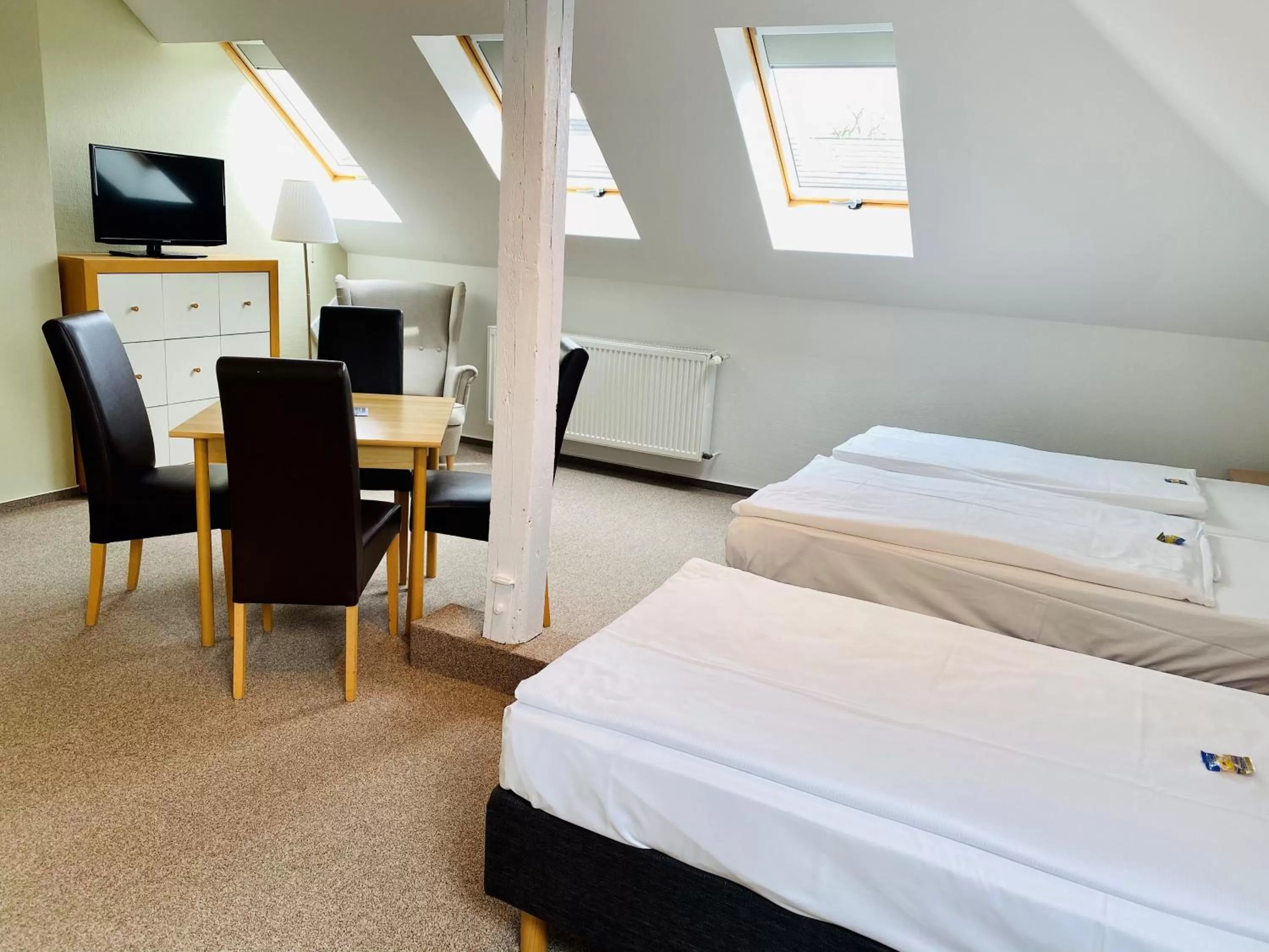 Photo of the whole room, Bed in Hotel am Schlosspark