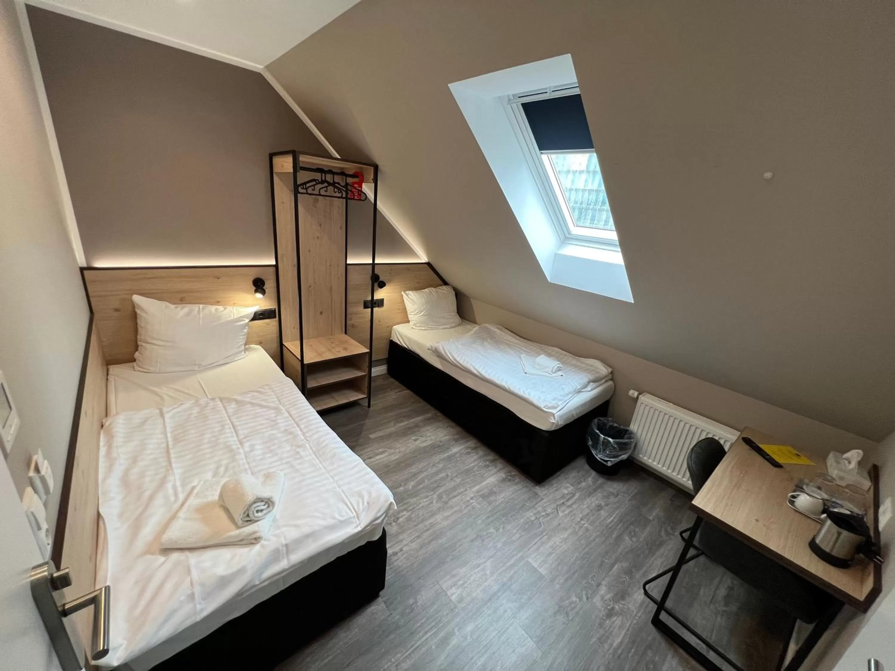 Bedroom, Bed in JJ Hotel Hannover-City-Pension
