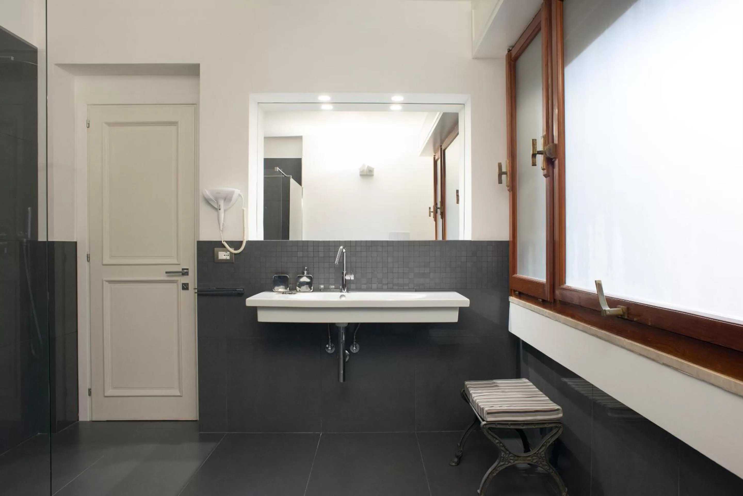 Bathroom in Principessa Mafalda