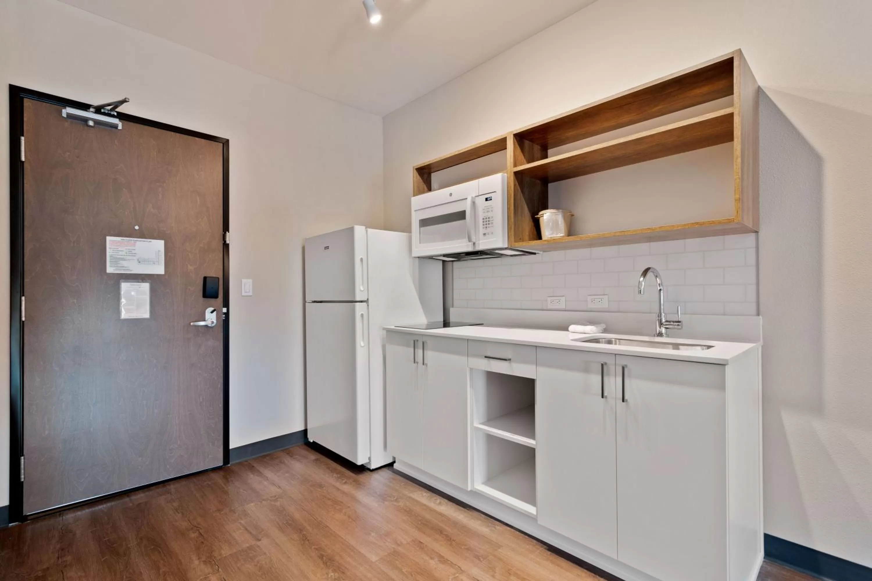 Kitchen or kitchenette in Extended Stay America Premier Suites - Port Charlotte - I-75