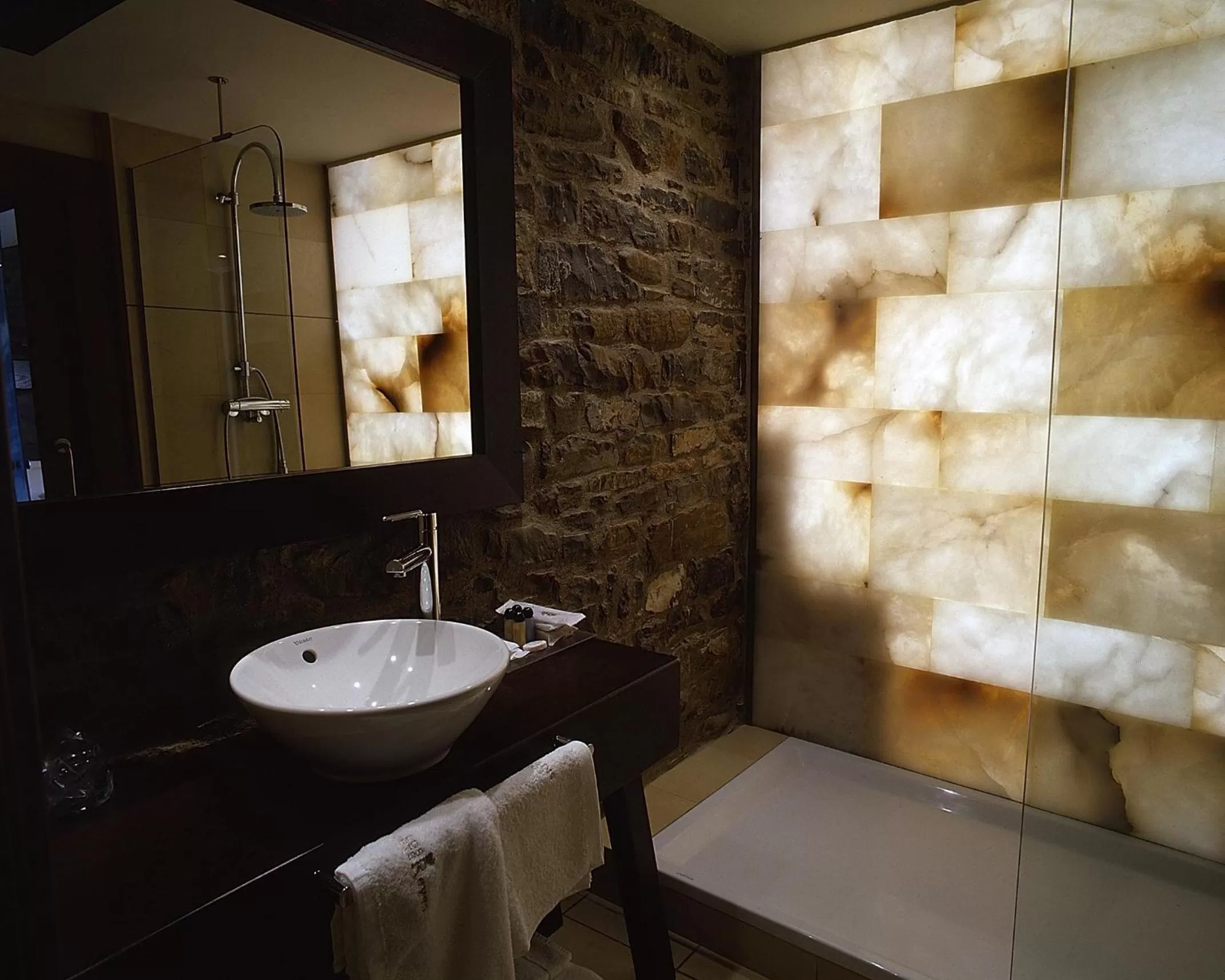 Shower, Bathroom in Los Siete Reyes