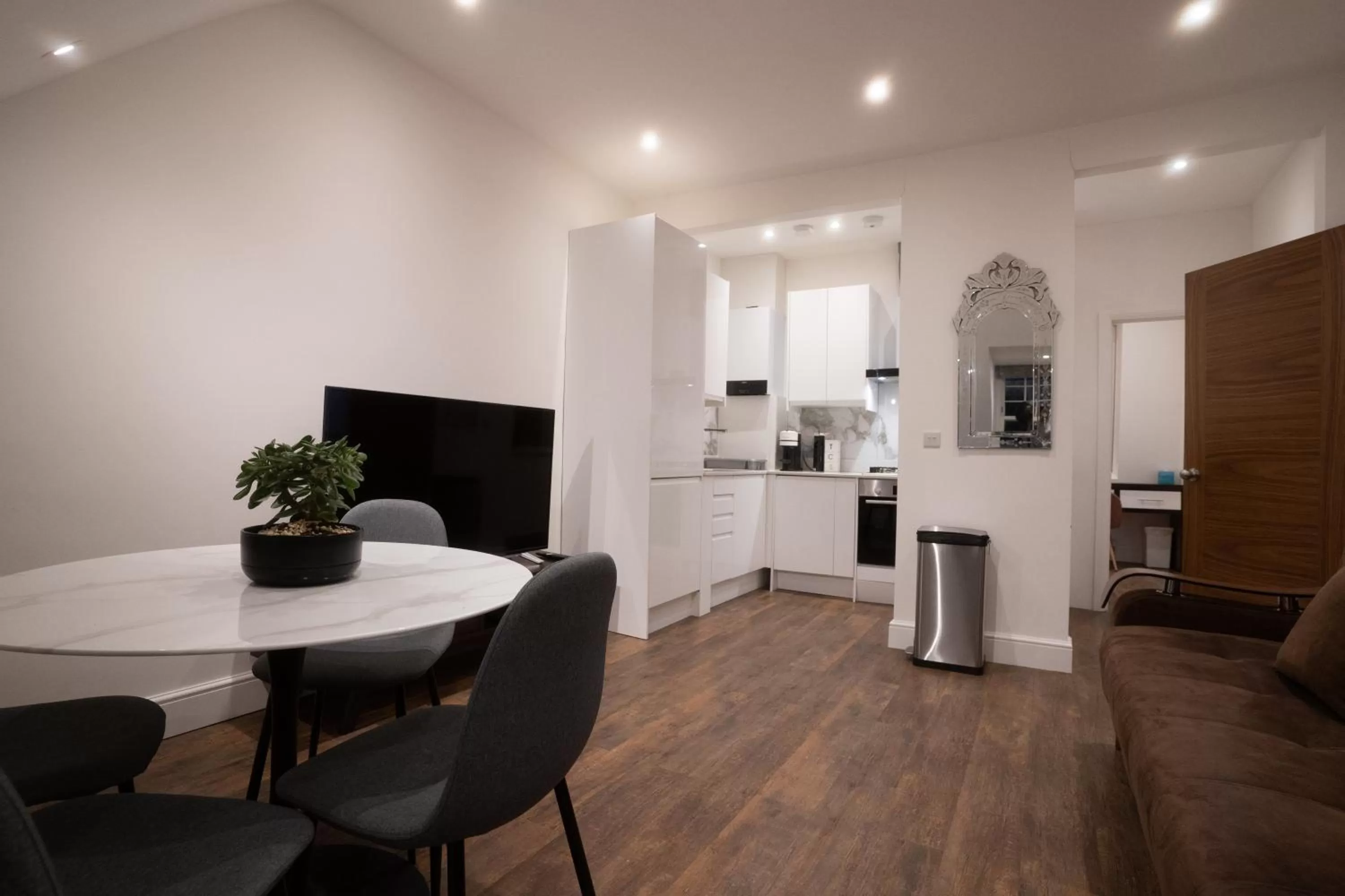 Dining Area in The Avonmore Olympia