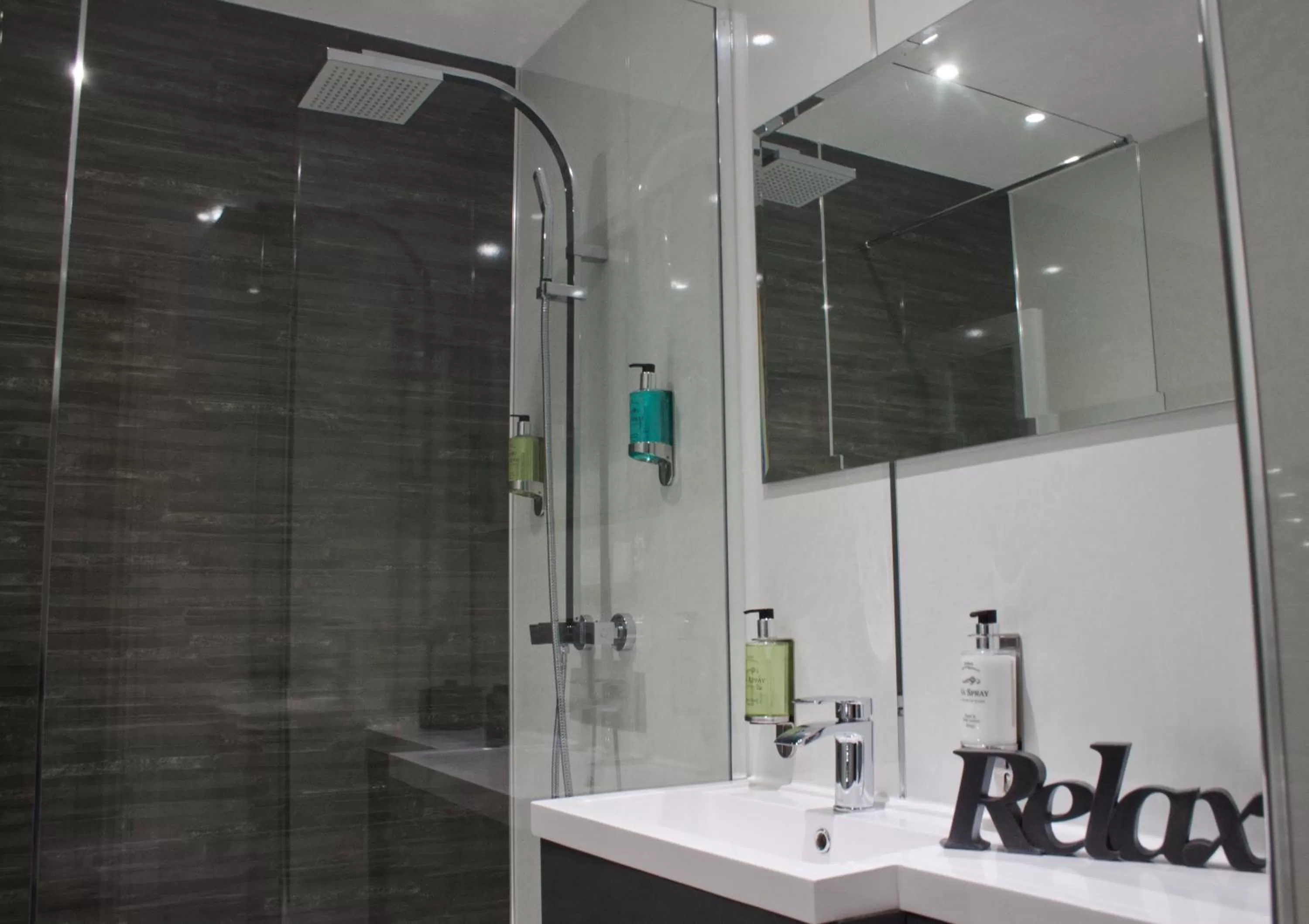 Bathroom in Goodramgate Apartments