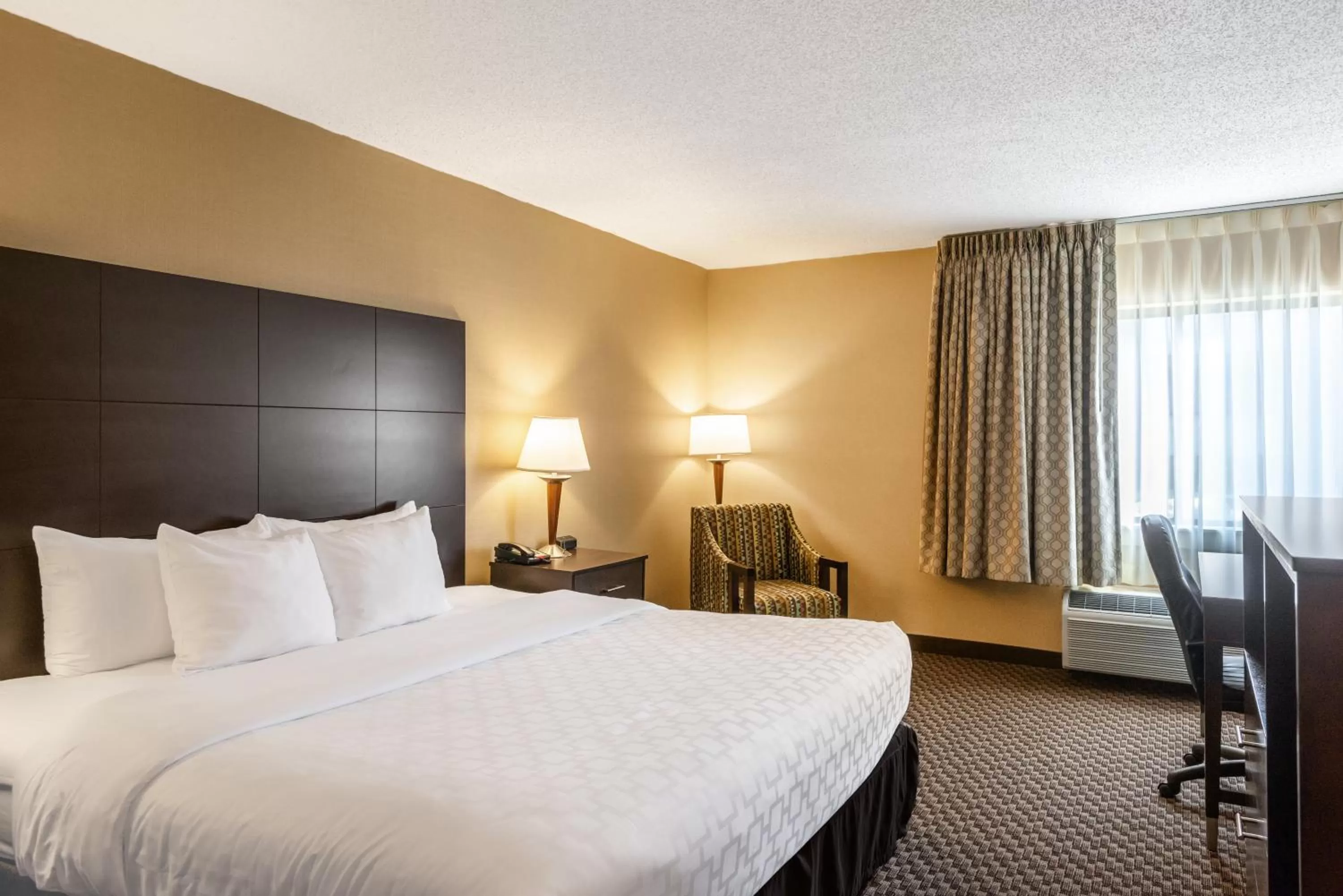 Bed in Clarion Pointe Harrisonburg