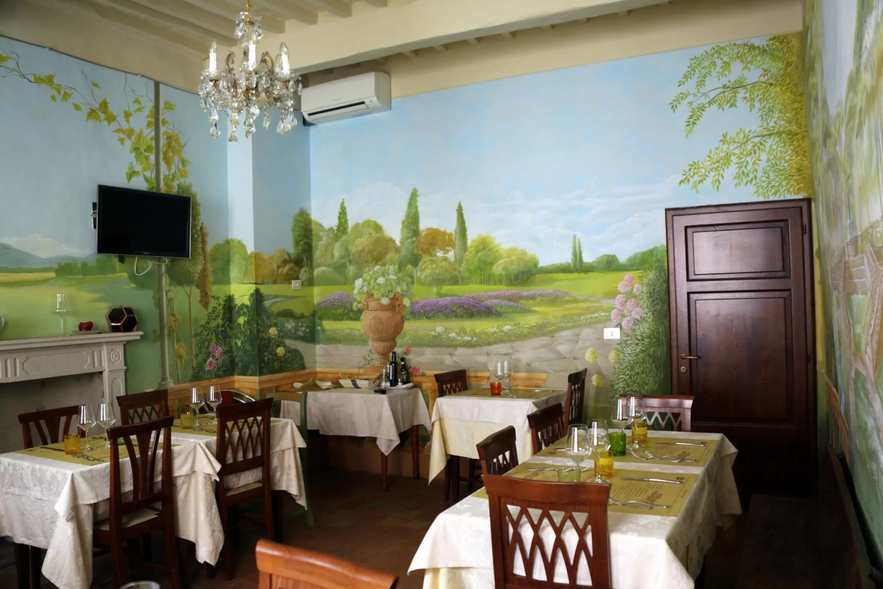 Restaurant/places to eat in Locanda Guidi
