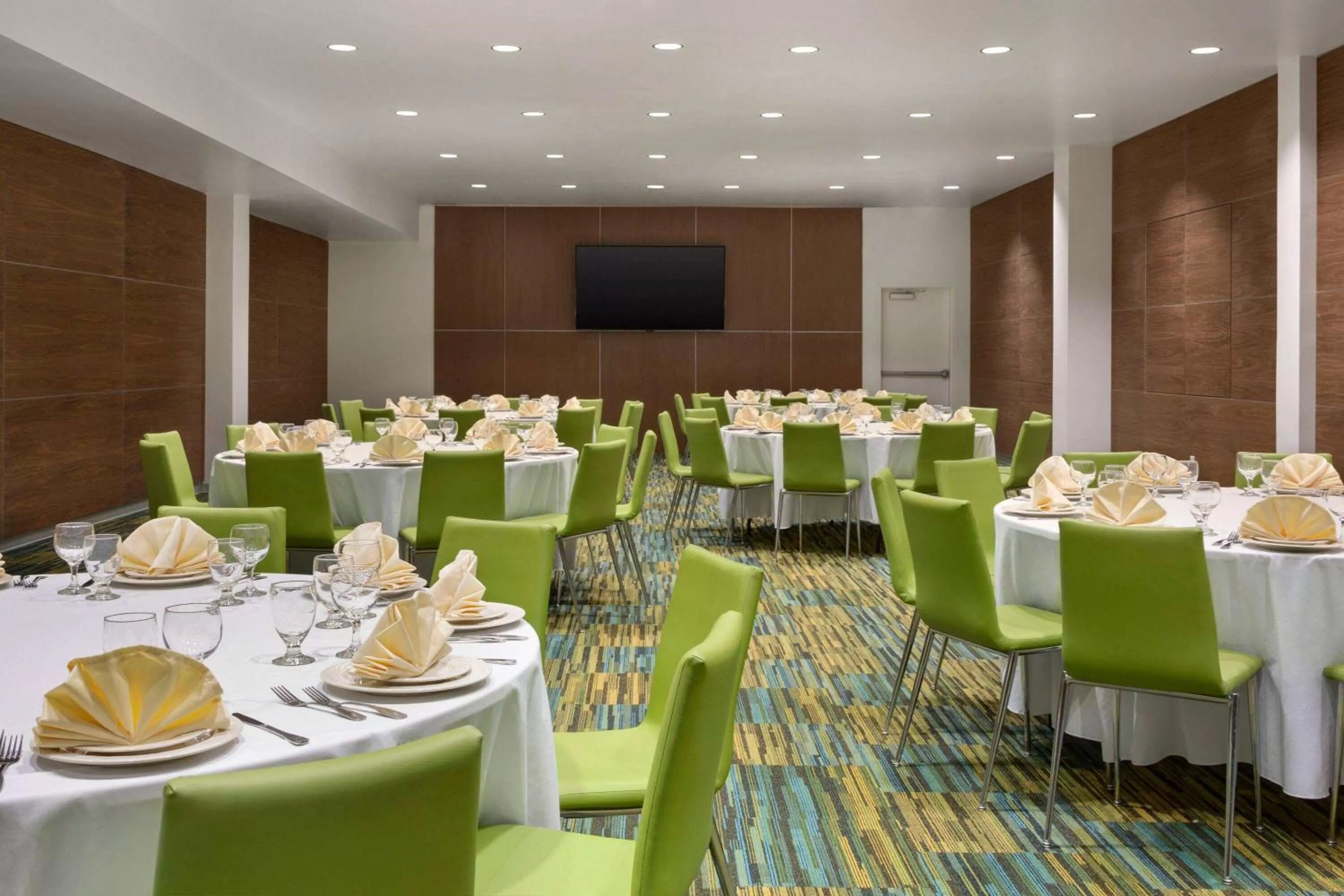 Banquet/Function facilities in Wyndham Anaheim