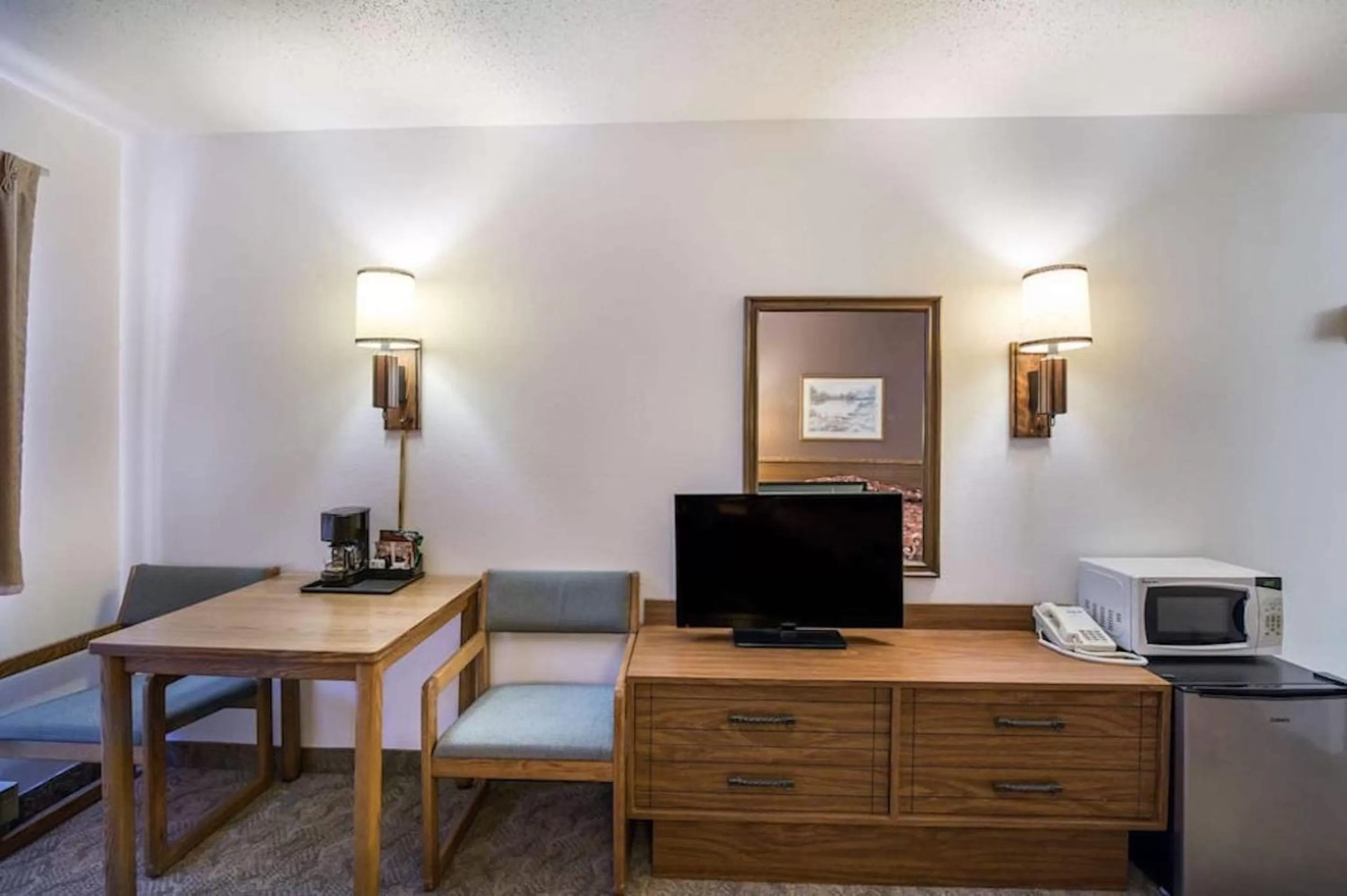 Rodeway Inn Gateway to Medora T-Roosevelt & Makoshika State Park