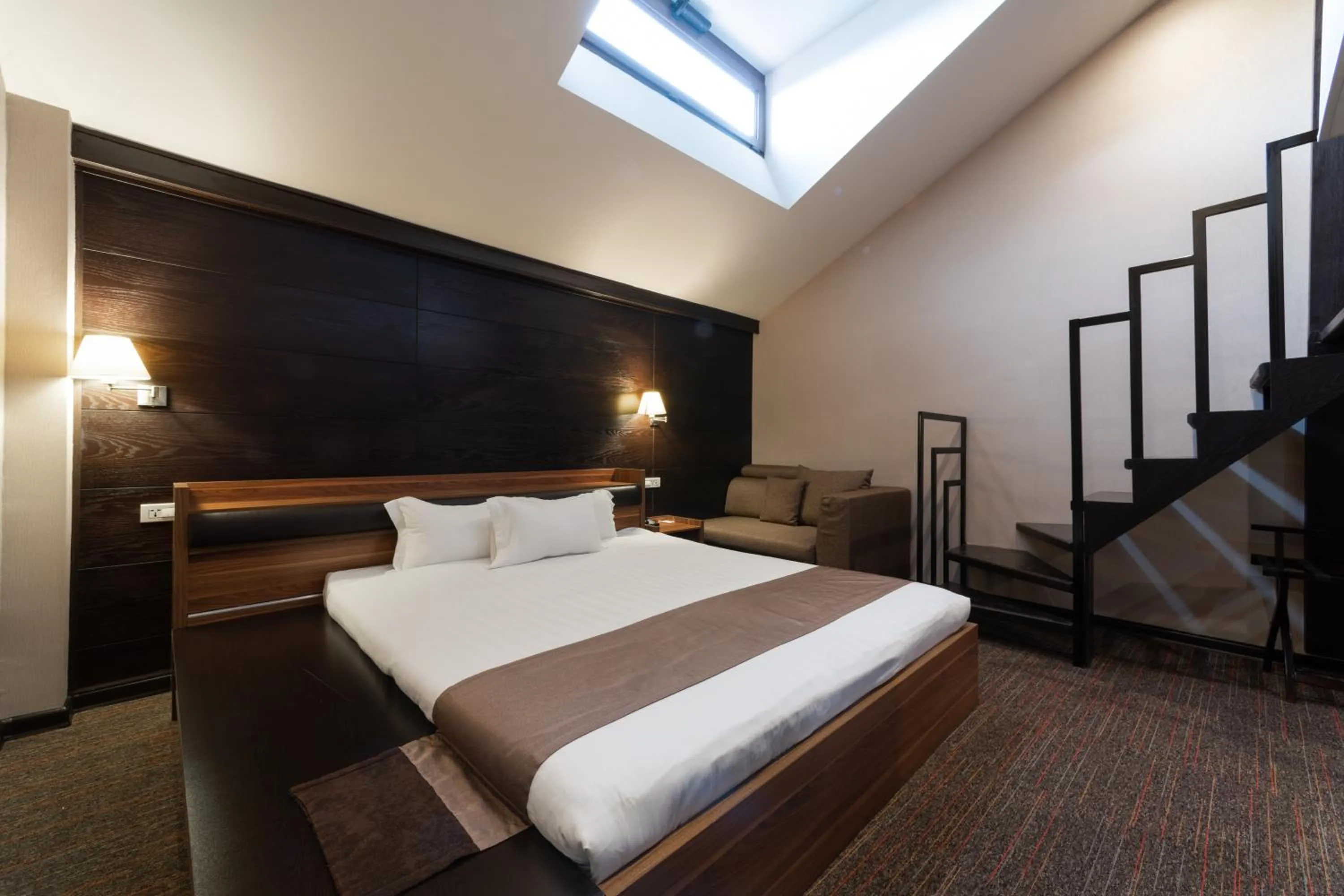 Bedroom, Bed in Bass Boutique Hotel