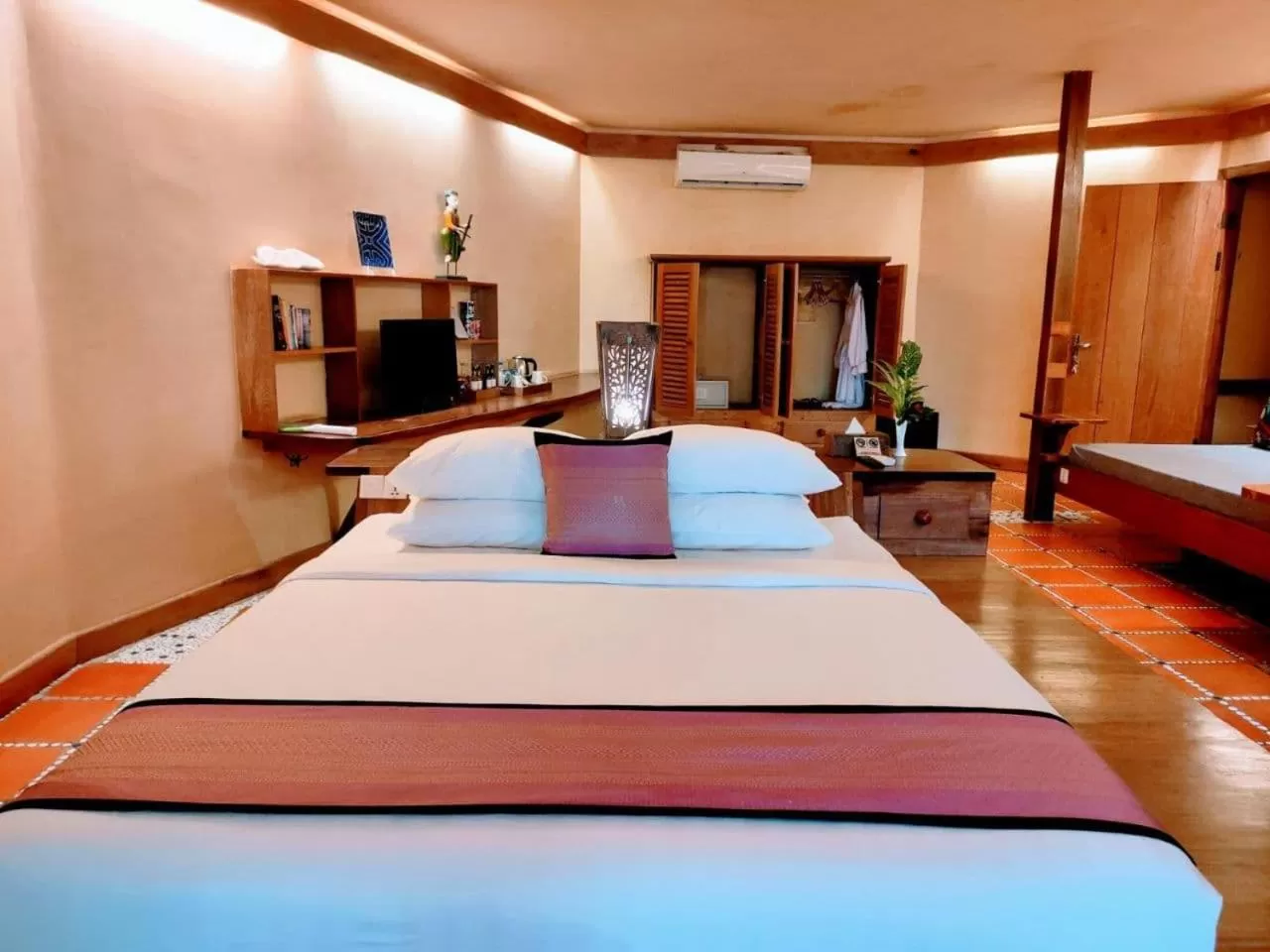 TV and multimedia, Bed in Veranda Natural Resort