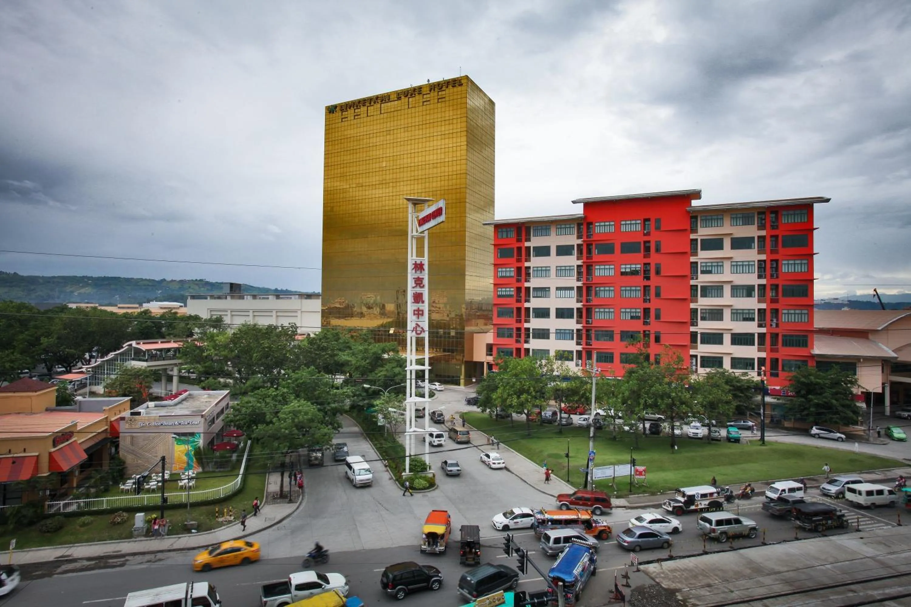Facade/entrance in Limketkai Luxe Hotel
