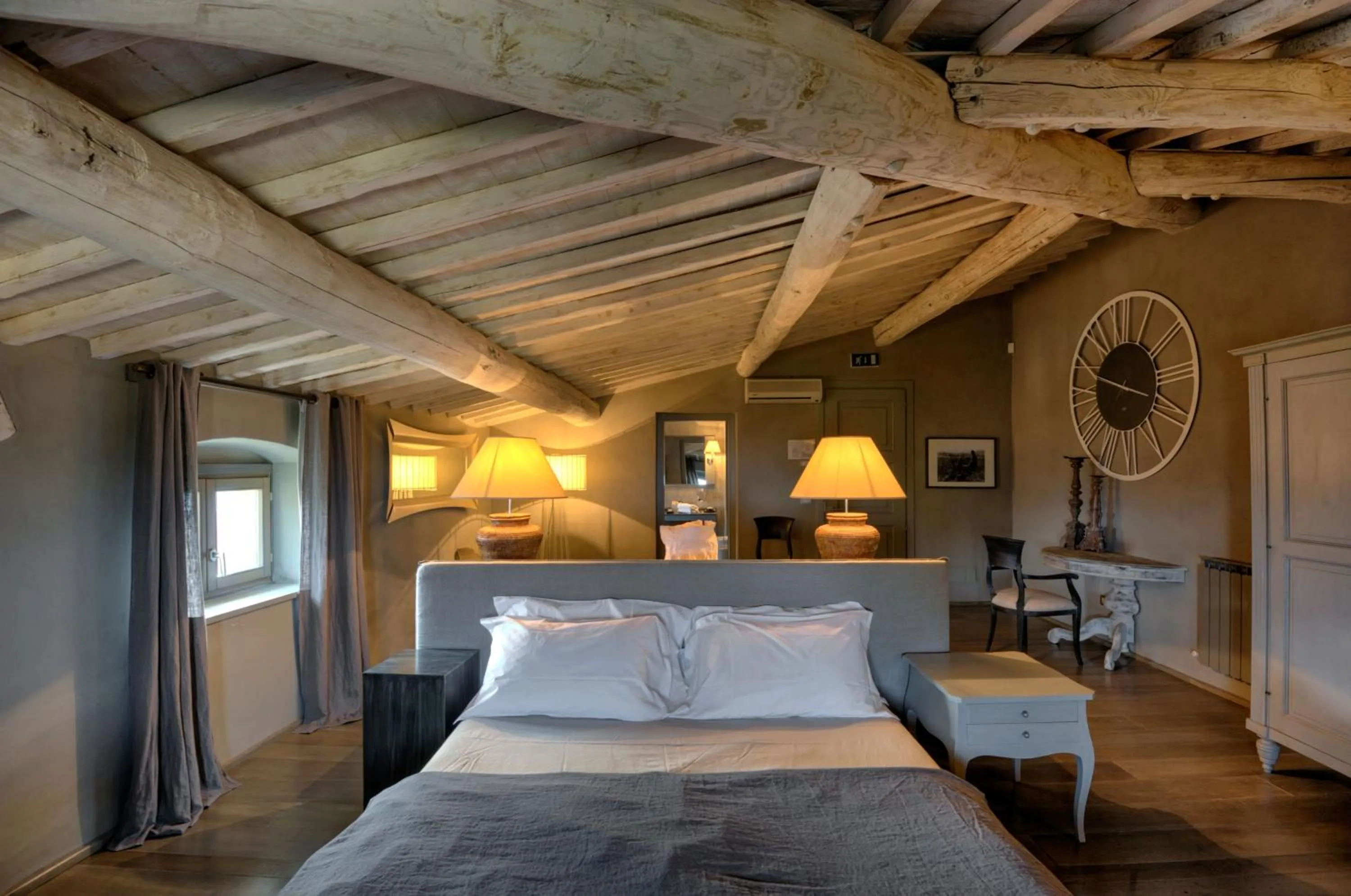 Photo of the whole room in Villa Sassolini Country Boutique Hotel