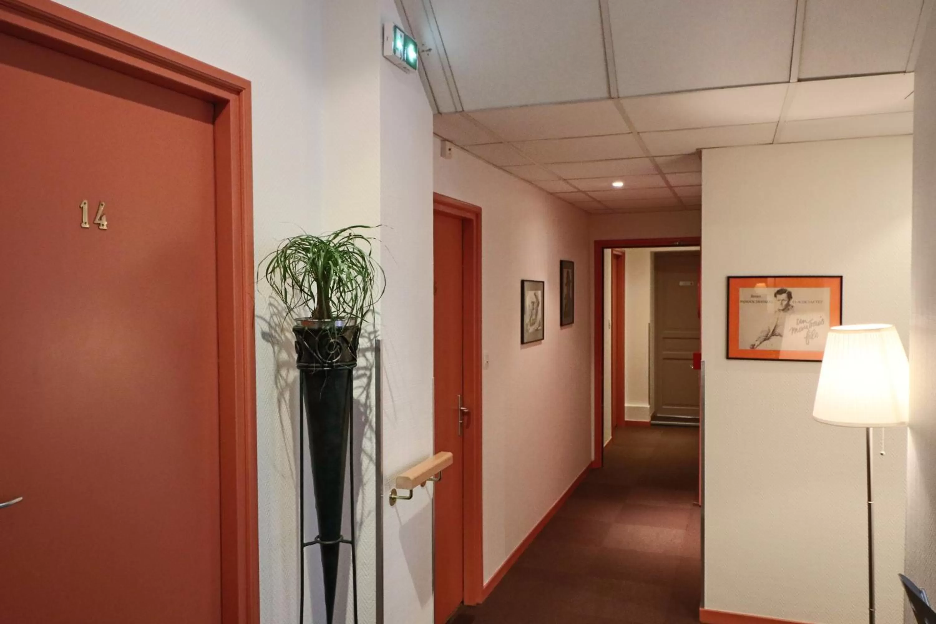 Property building in Logis-Hôtel des Oliviers