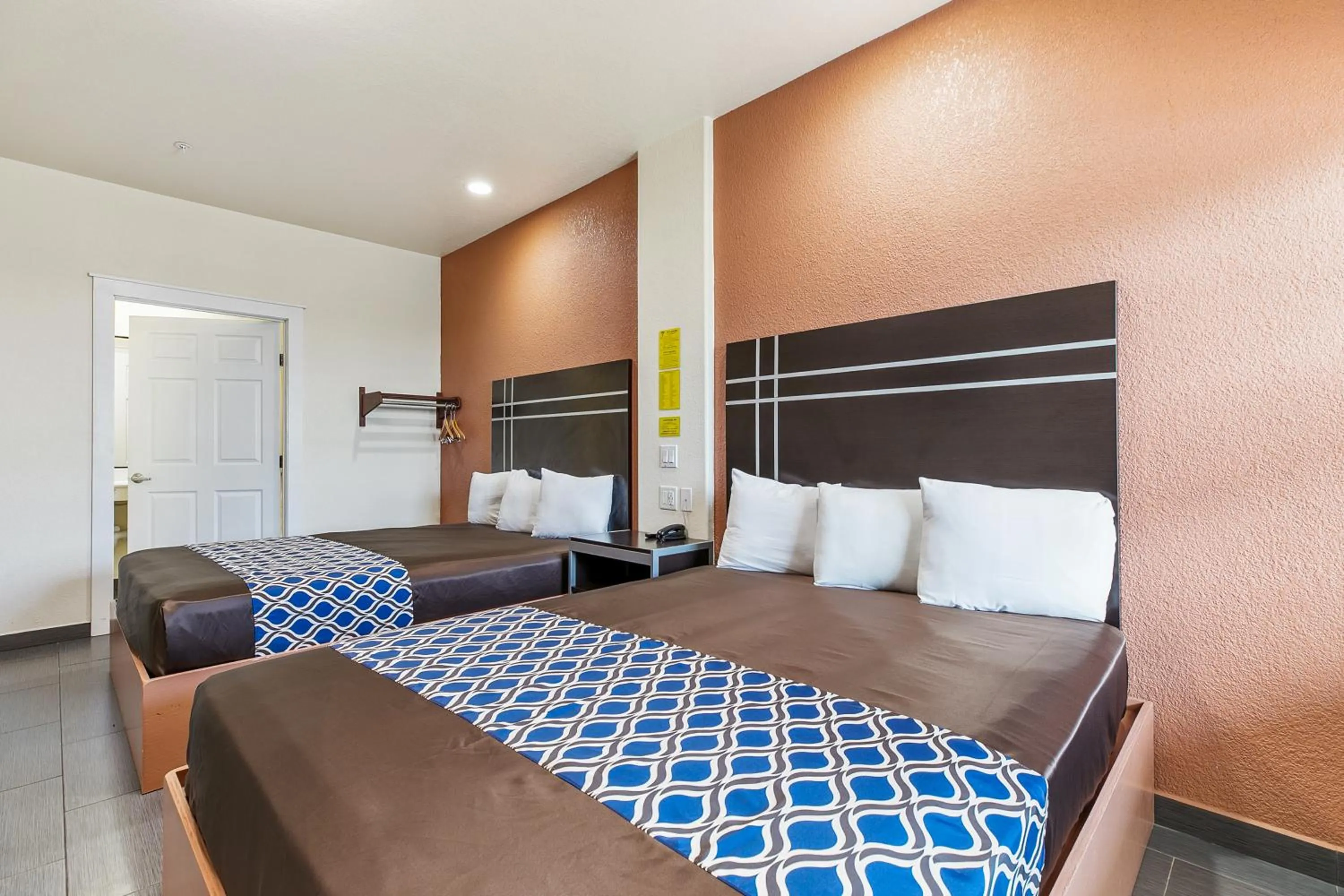 Bed in Lighthouse Inn