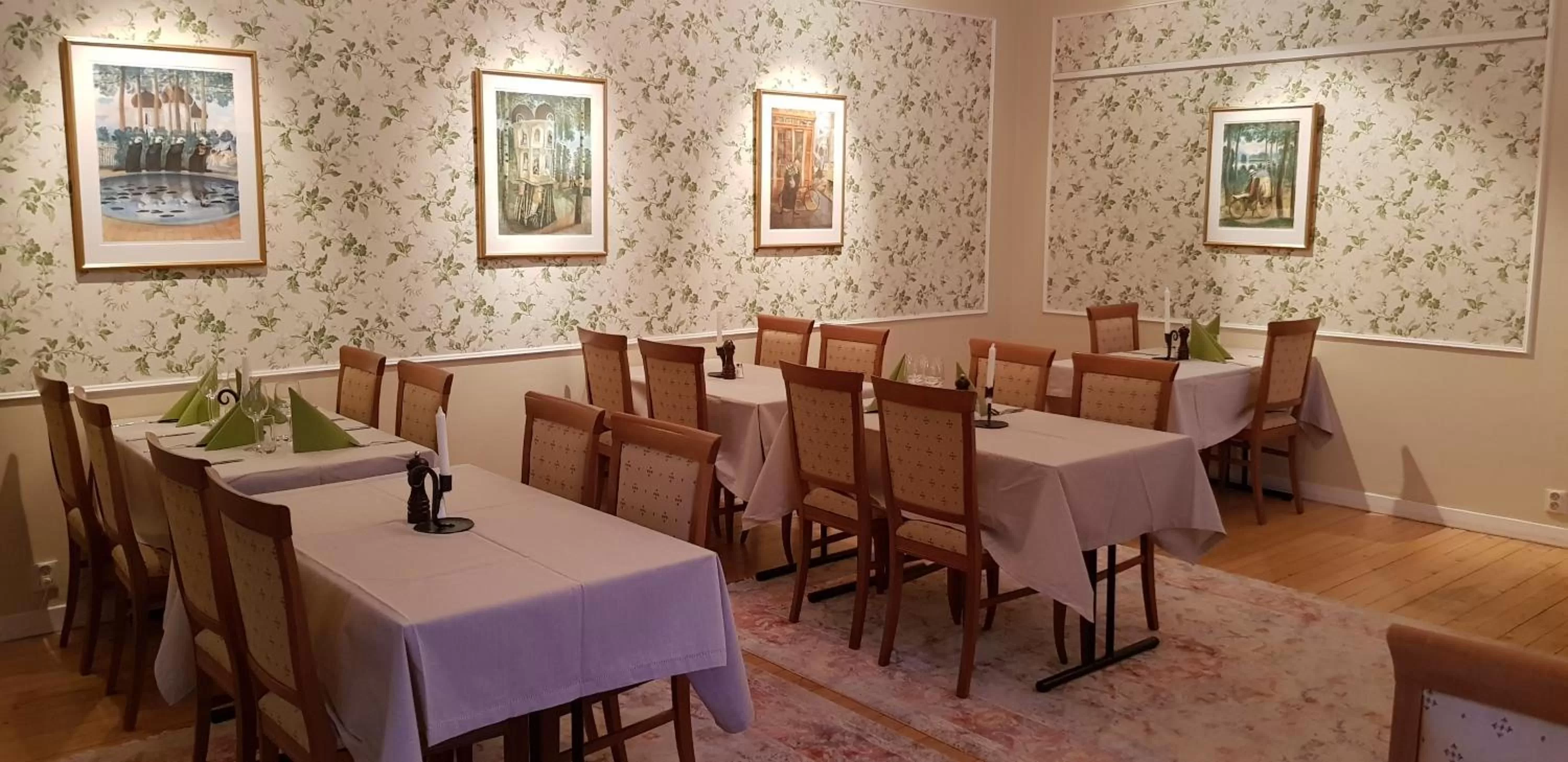 Dining area in Långshyttans Brukshotell