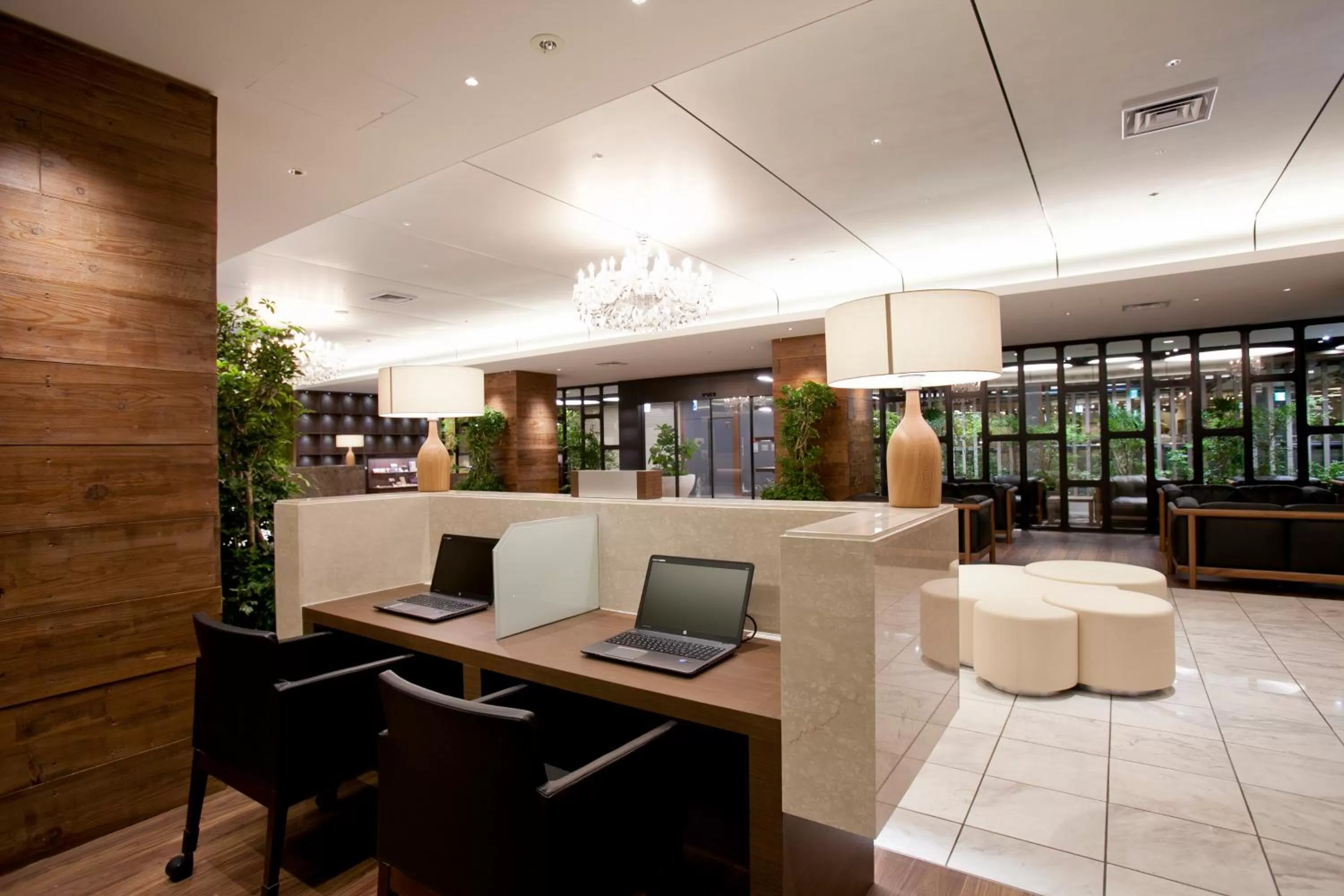 Business facilities in Solaria Nishitetsu Hotel Fukuoka