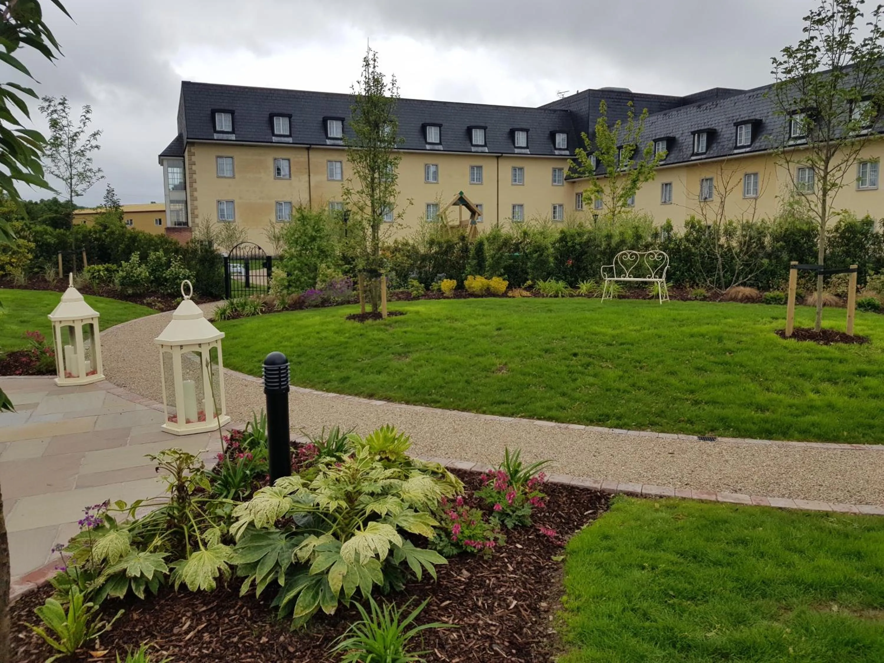 Garden in Cavan Crystal Hotel