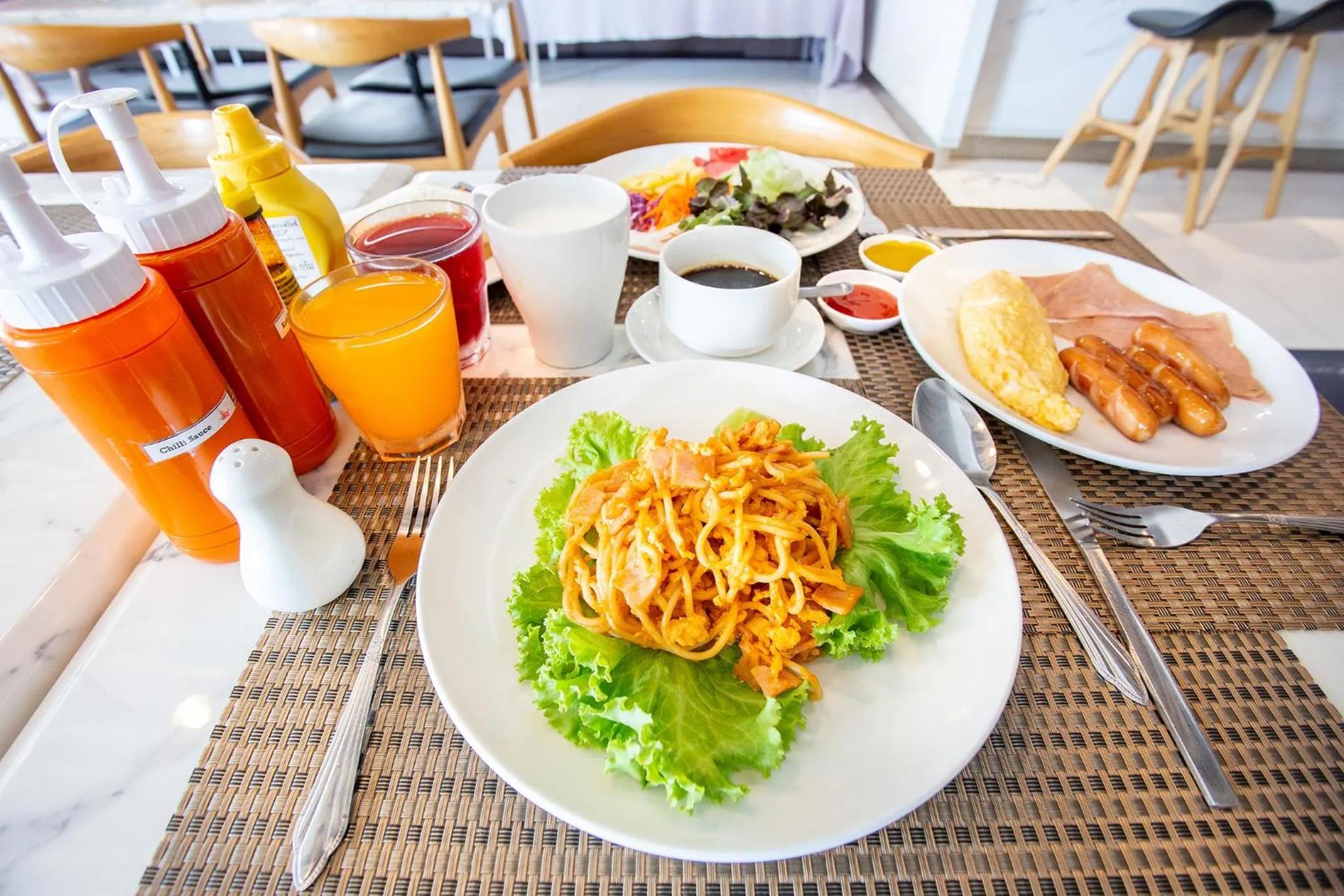 Breakfast in Spittze Hotel Pratunam