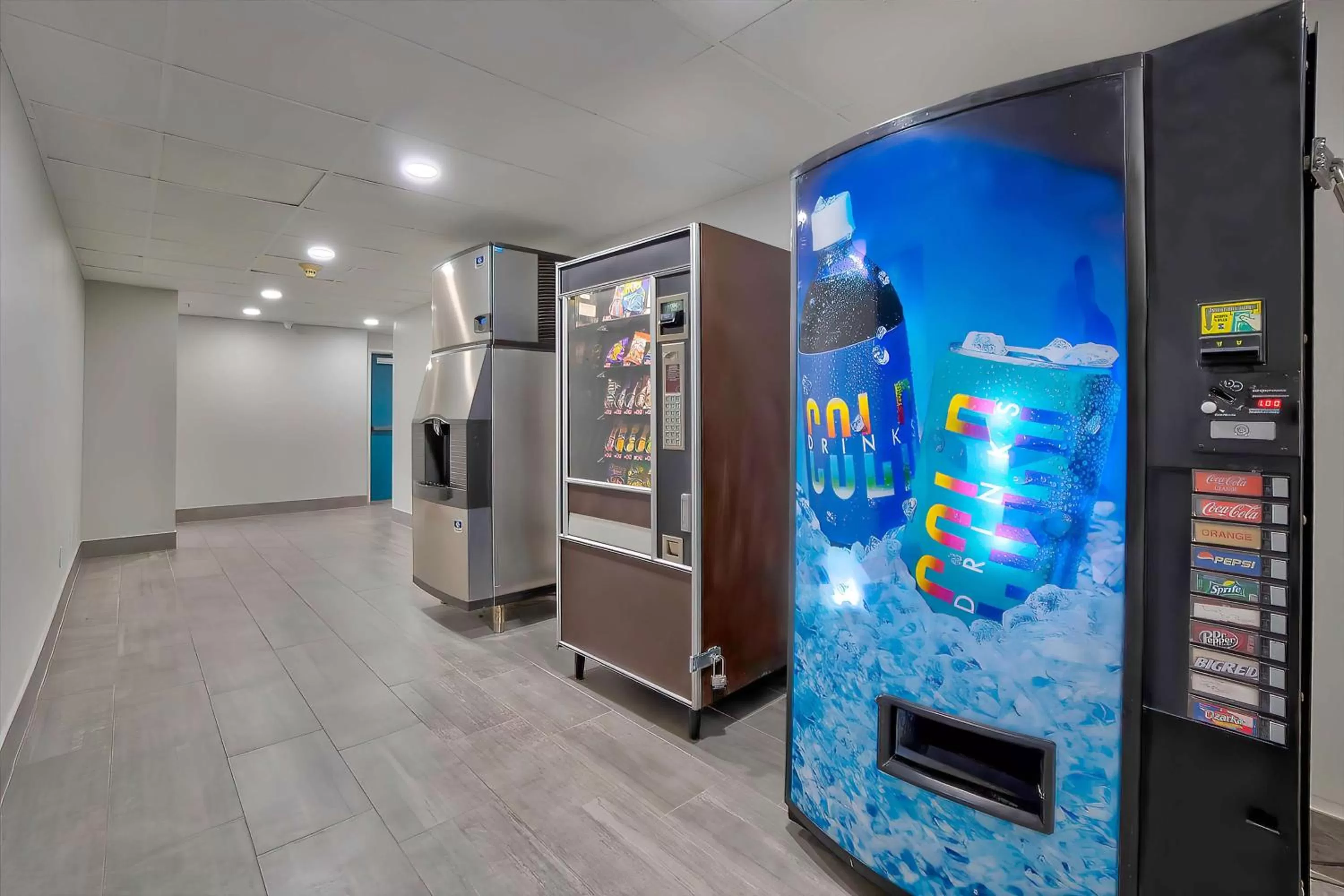 Property building in Motel 6-Denison, TX