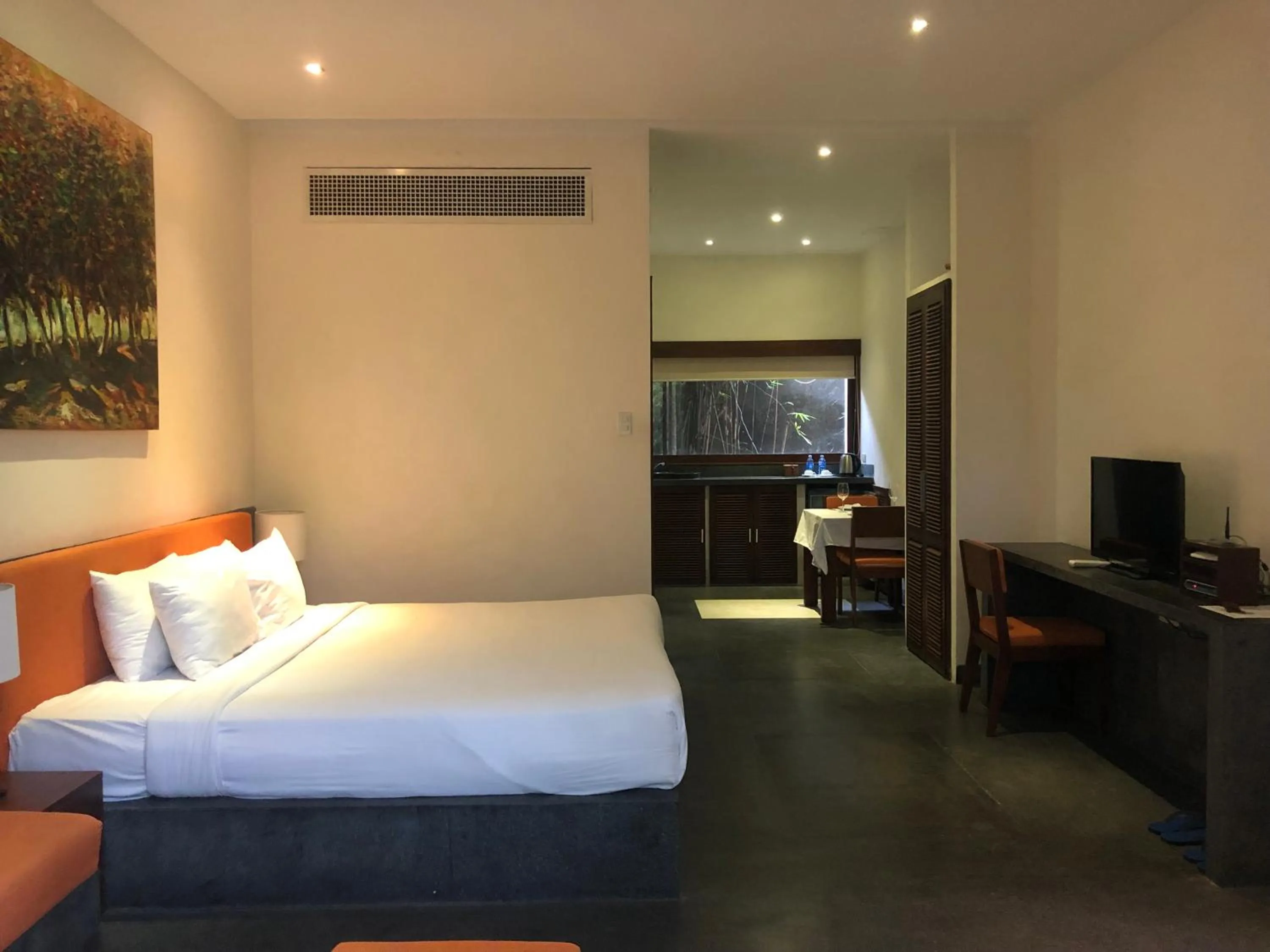 Bed in Palm View Villa